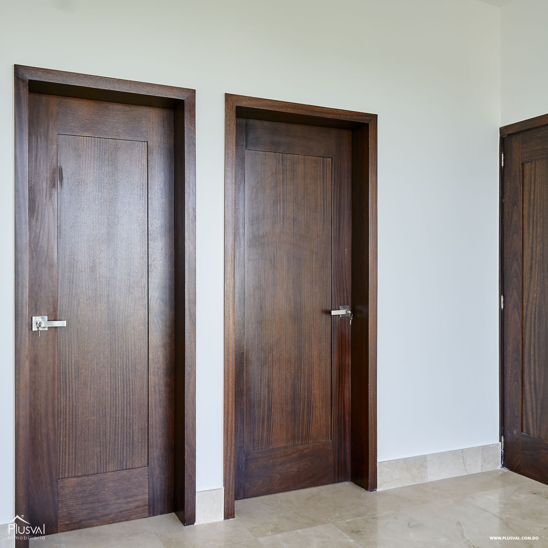 Moderno y exclusivo apartamento de una torre residencial en el polígono central de la ciudad 446588