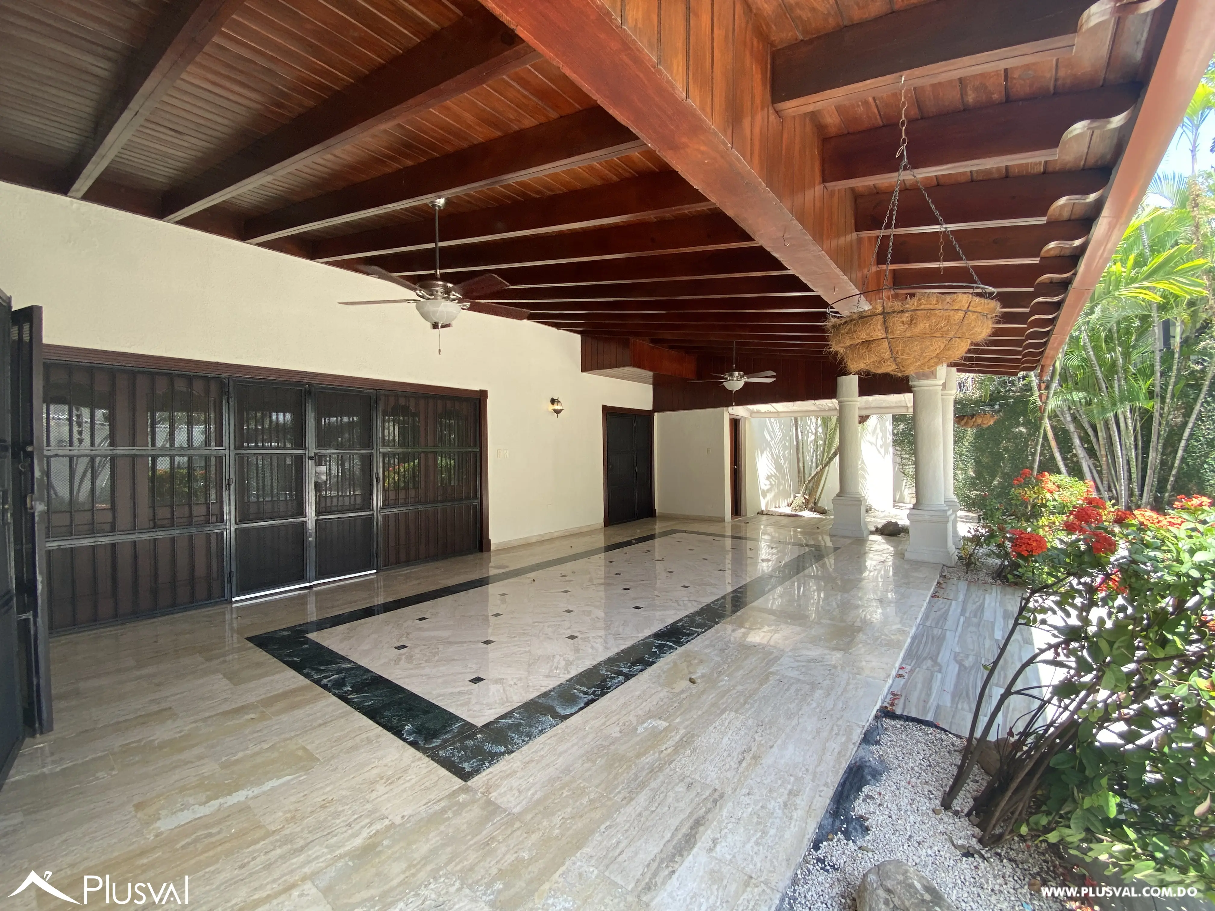Alquilo Excelente Casa Residencial en Las Praderas 455478