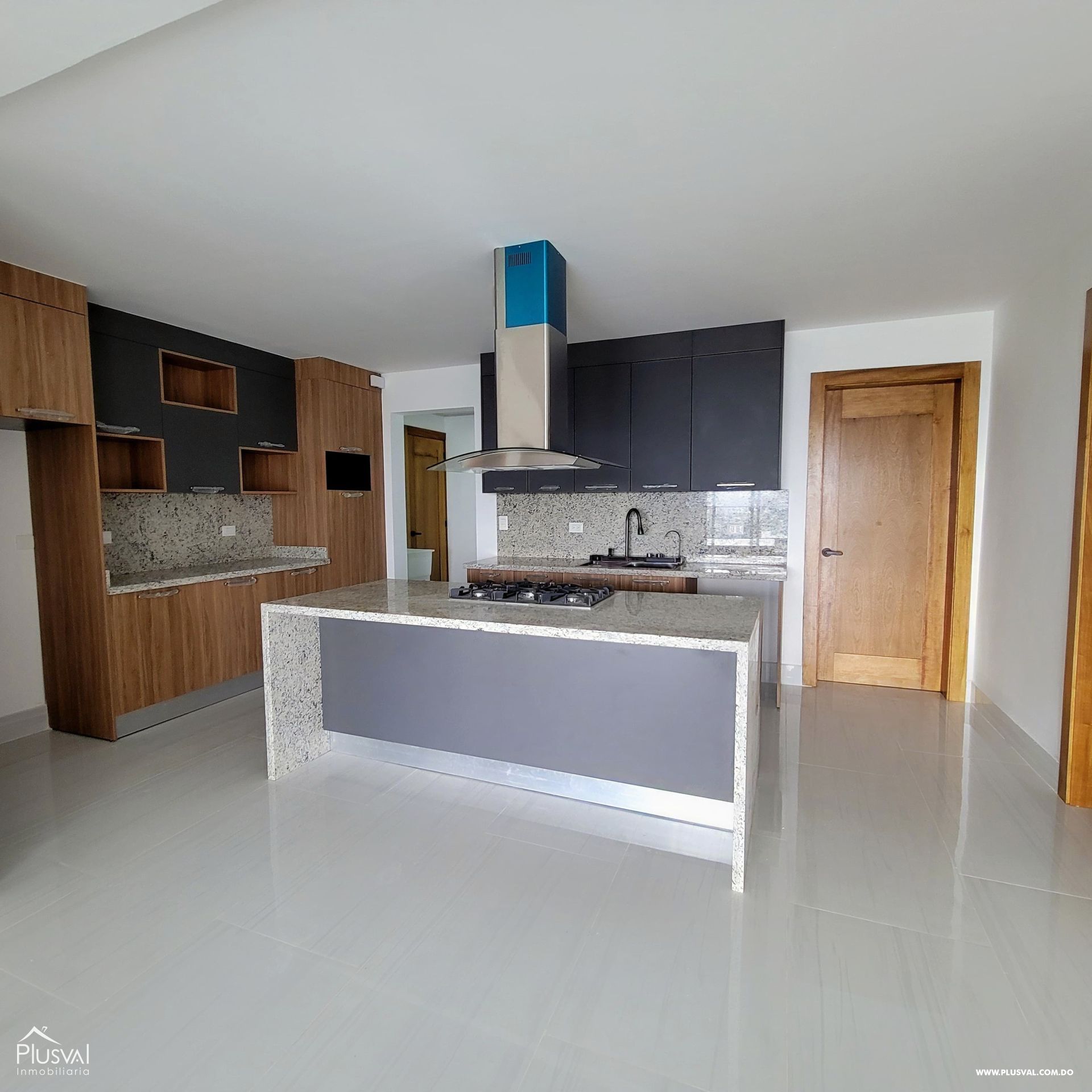 Exclusivo proyecto residencial en venta en la urbanización Thomén 382695