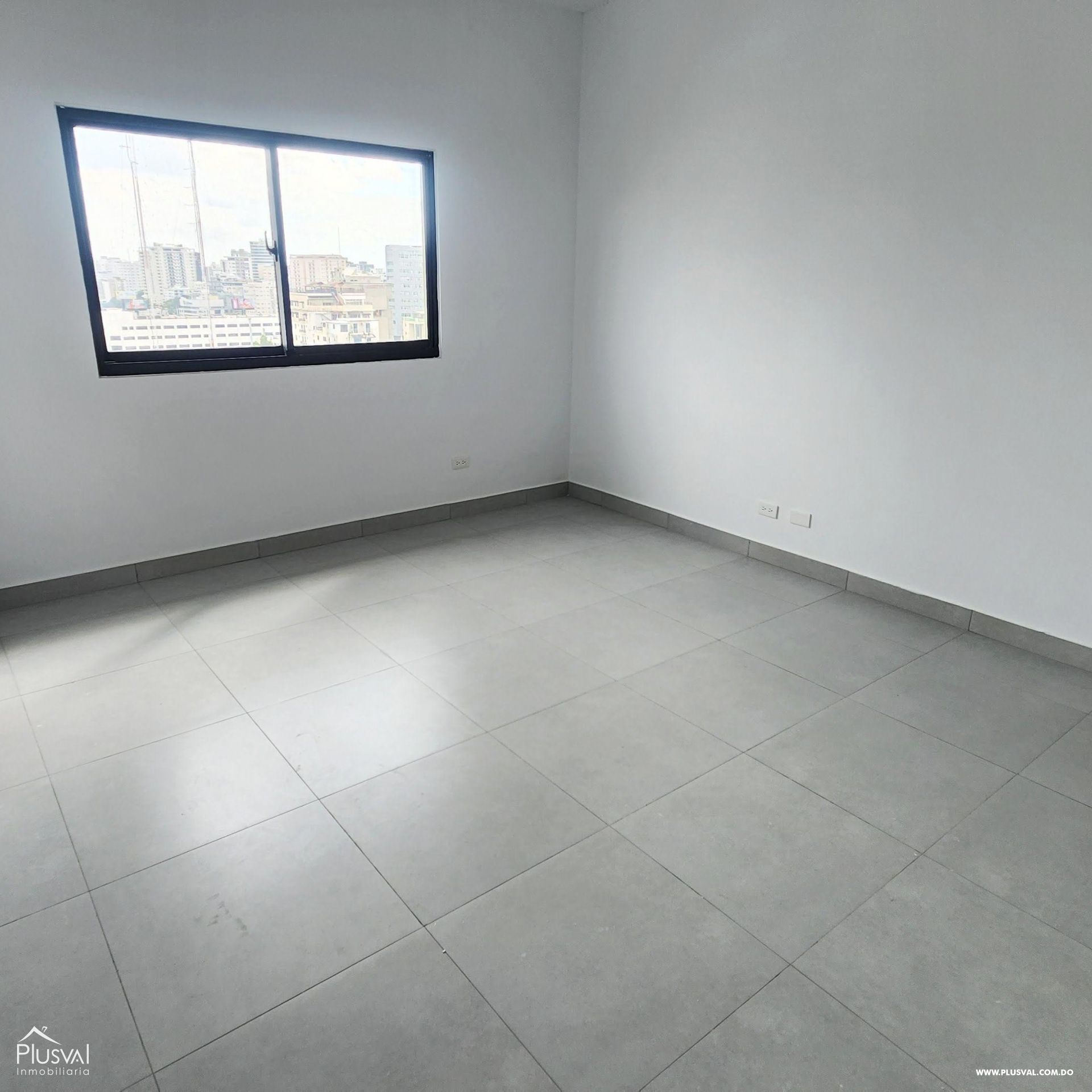 Apartamento piso alto con LB completa 383109