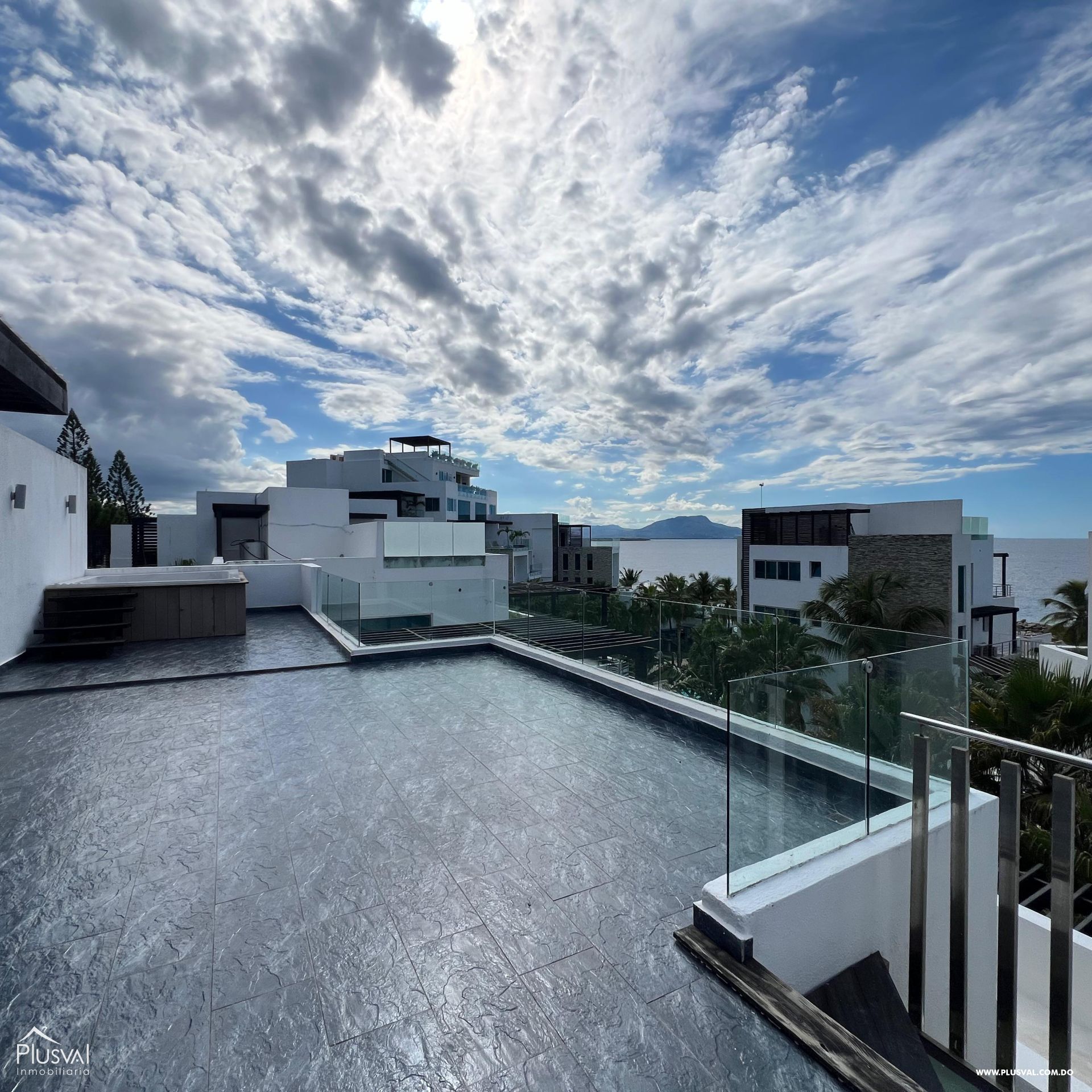 Lujoso Penthouse con vista al mar en proyecto exclusivo. 408513