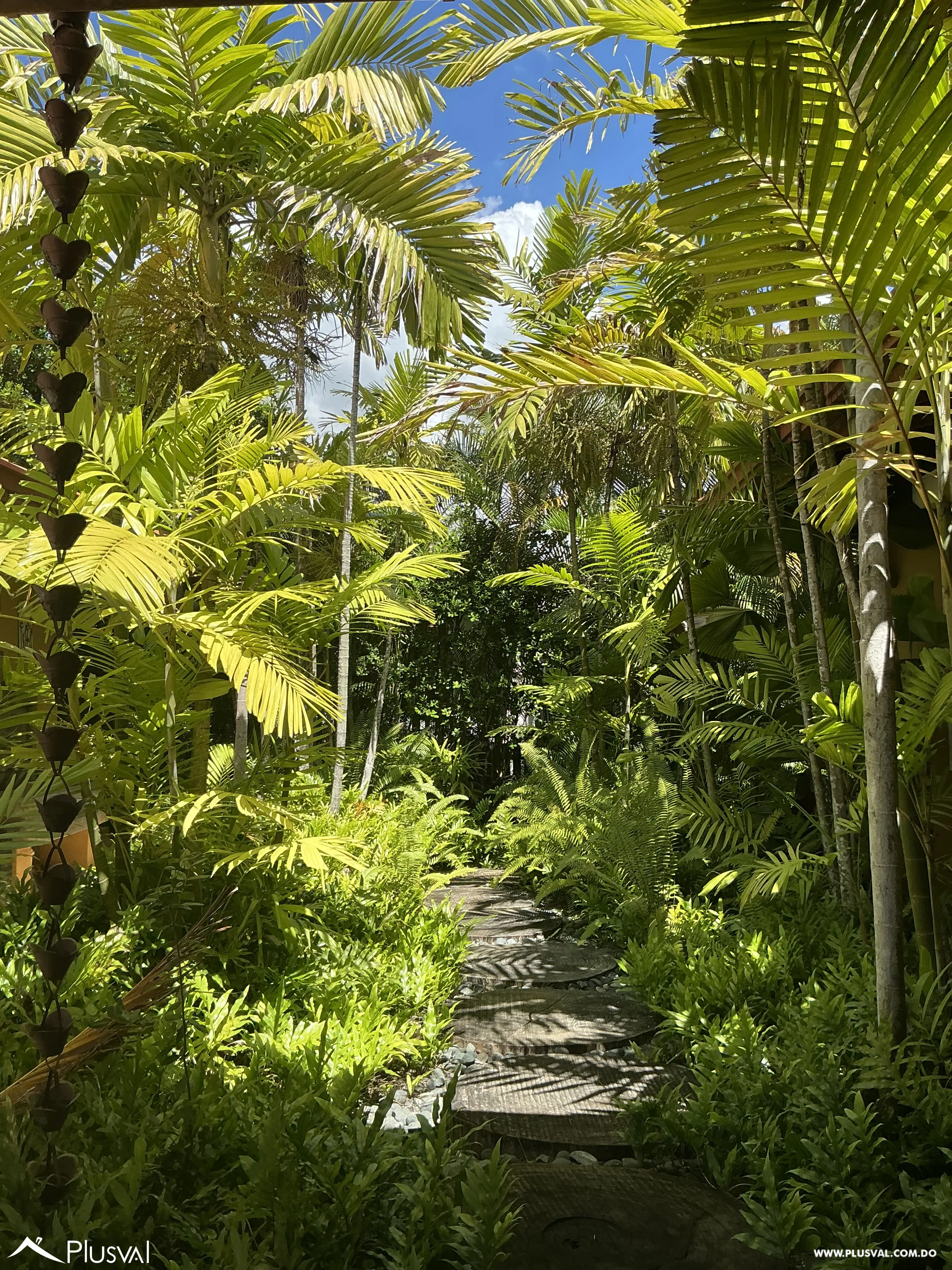 Villa en venta en metro Country Club con piscina privada y vista al campo de golf 493900