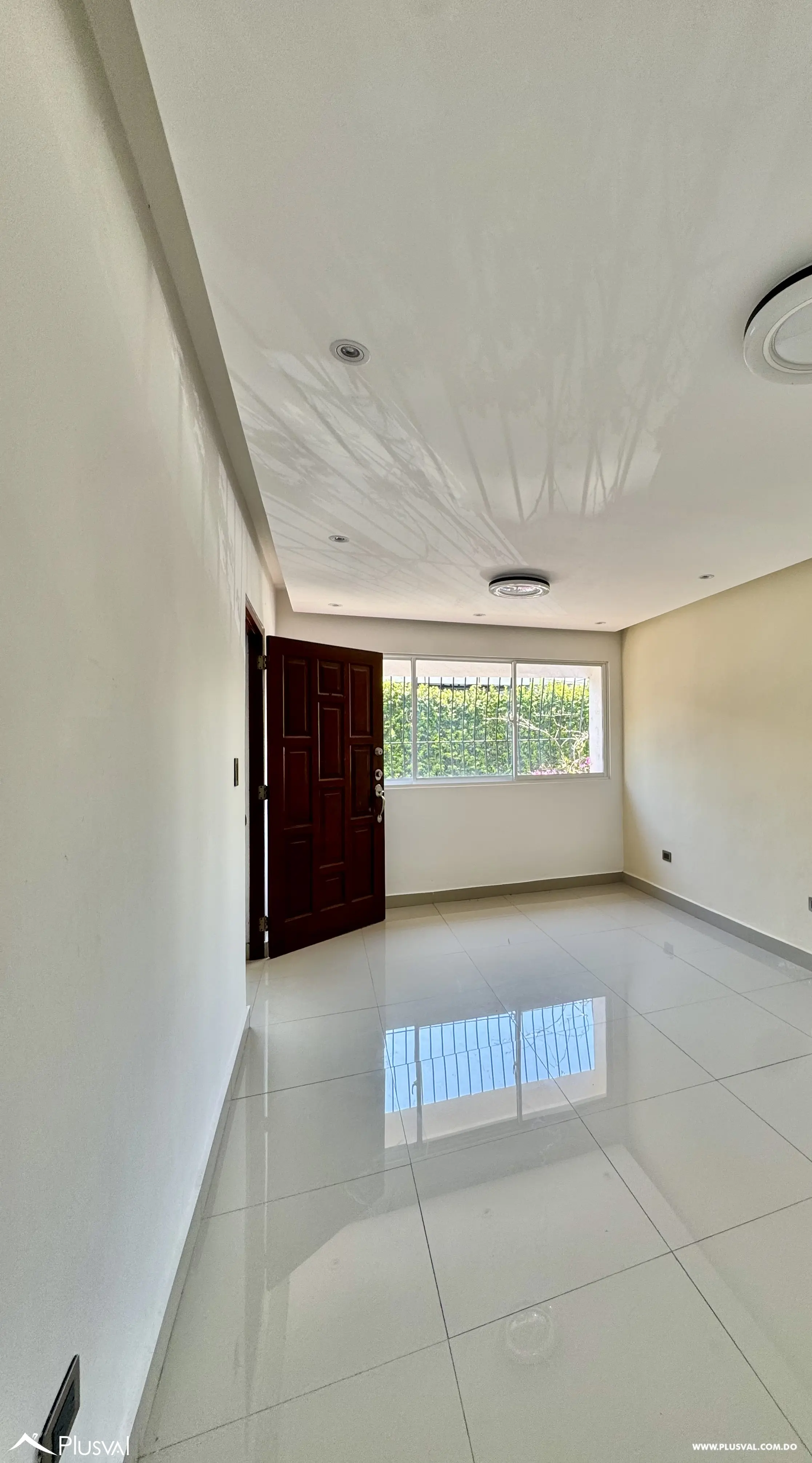 Alquilo Maravilloso Apto Remosado en Excelente Zona de Evaristo  Morales 503283