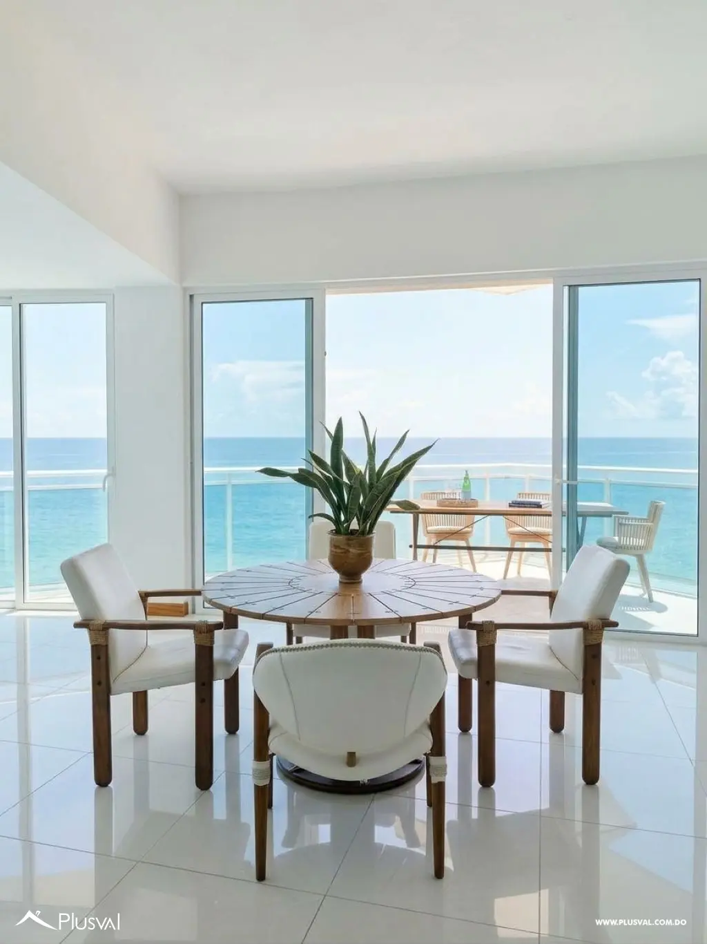 Amplio apartamento en alquiler amueblado frente al mar. 535310