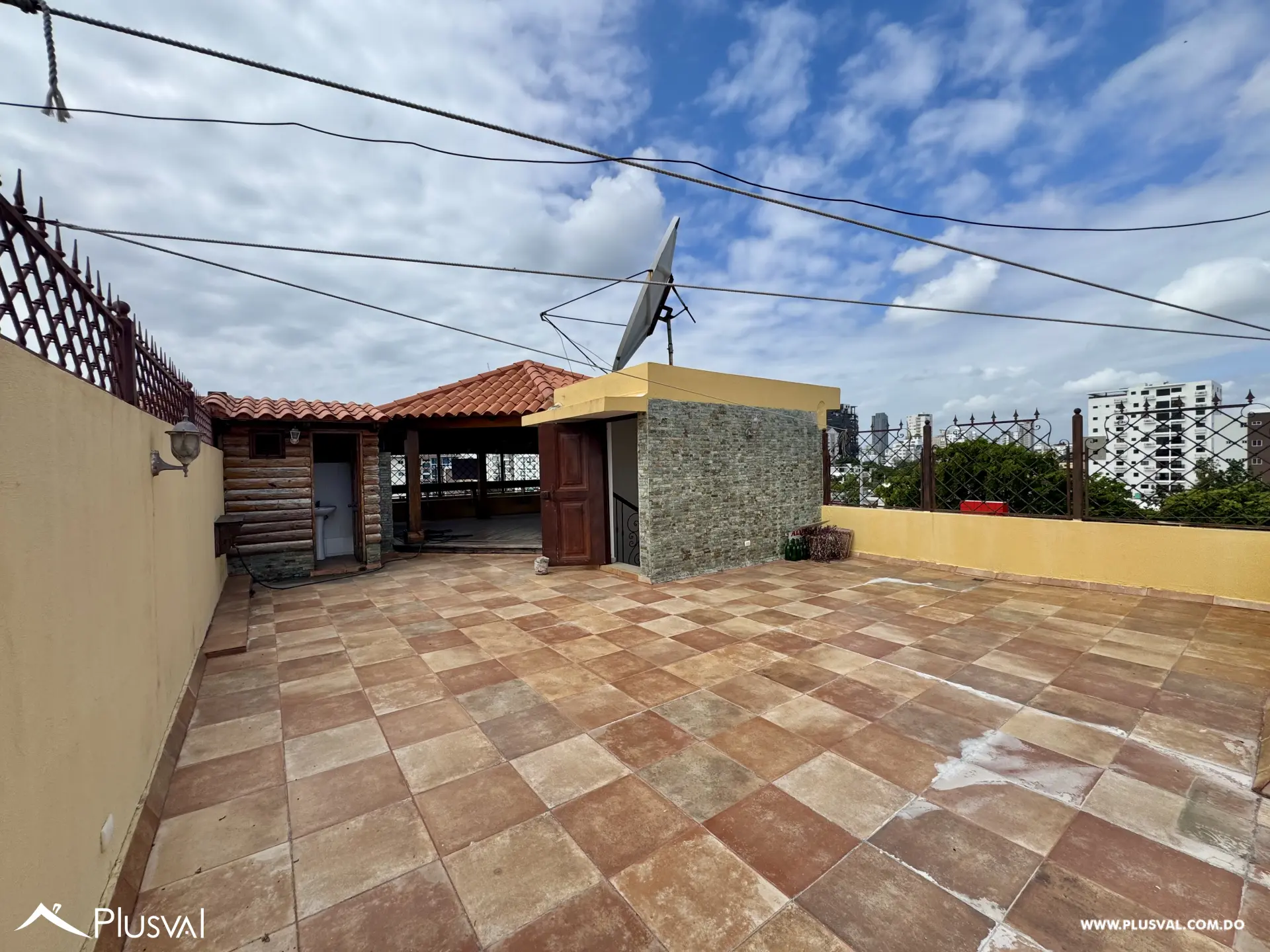 Alquilo Apto Tipo PH de 3 Niveles con amplia Terraza, en Mirador Norte 527643