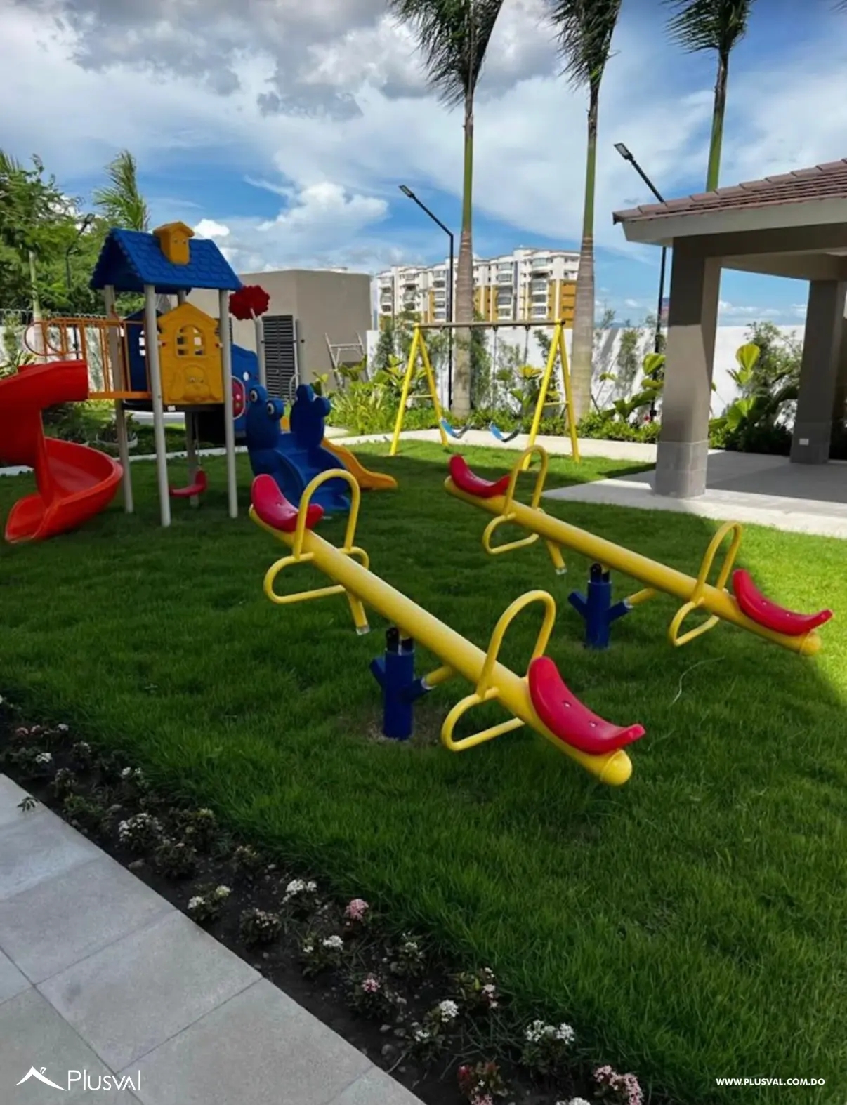 Moderno Apartamento de Venta en 4to nivel en Santiago con Atractivas Amenidades y Ascensor 492373