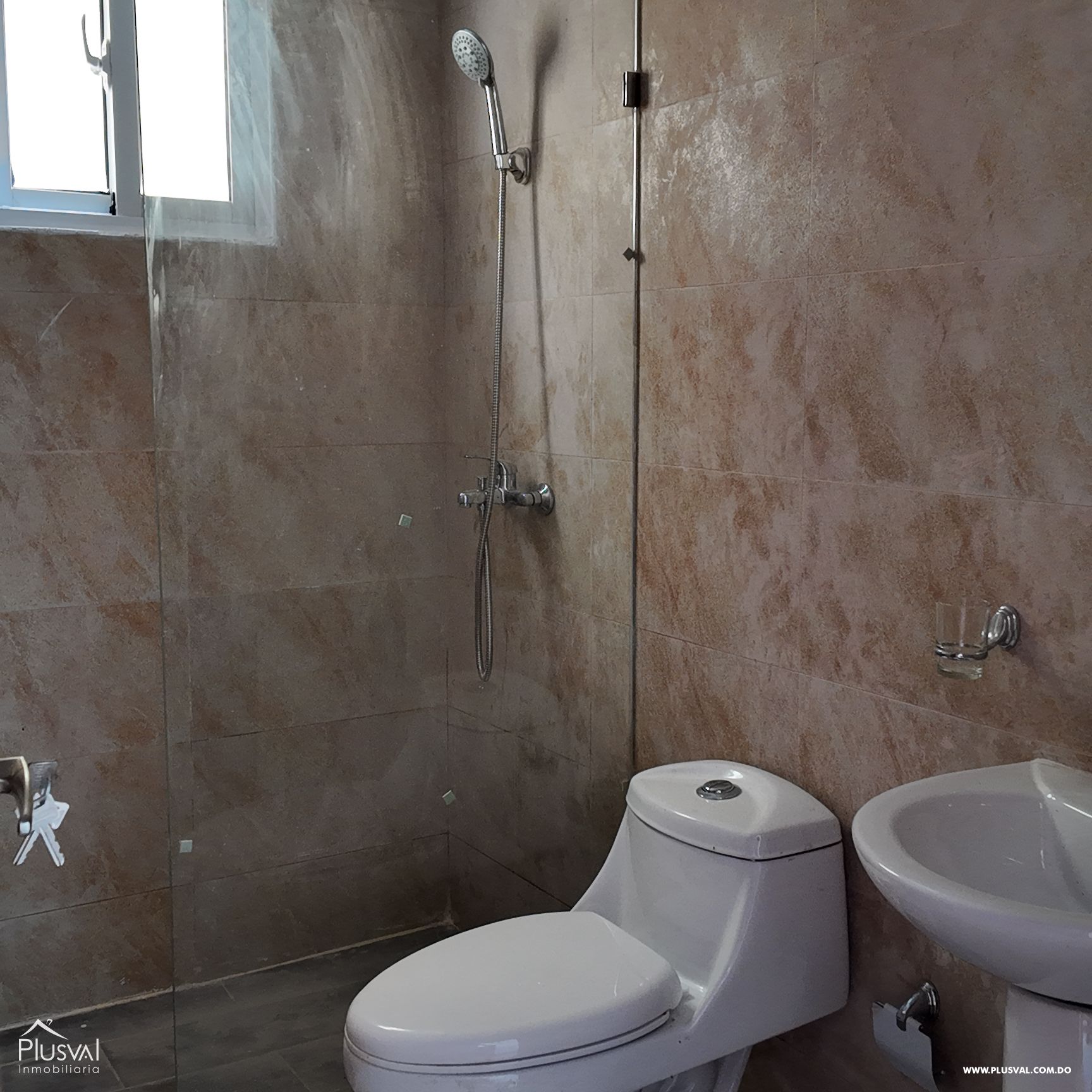 Se vende apartamento en La Vega Tercer nivel con terraza privada 424000