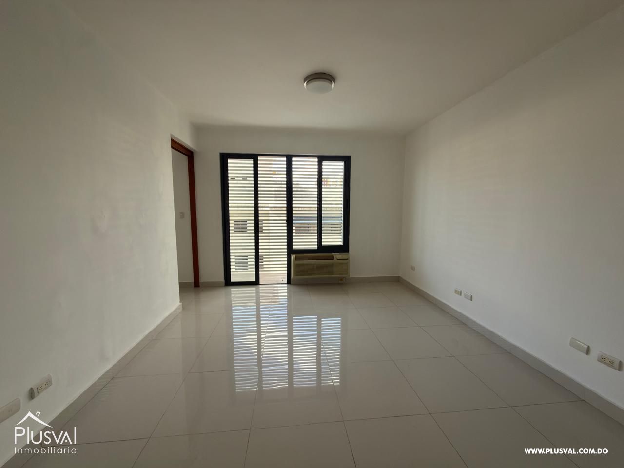 Alquiler en moderna torre en Evaristo Morales 481895