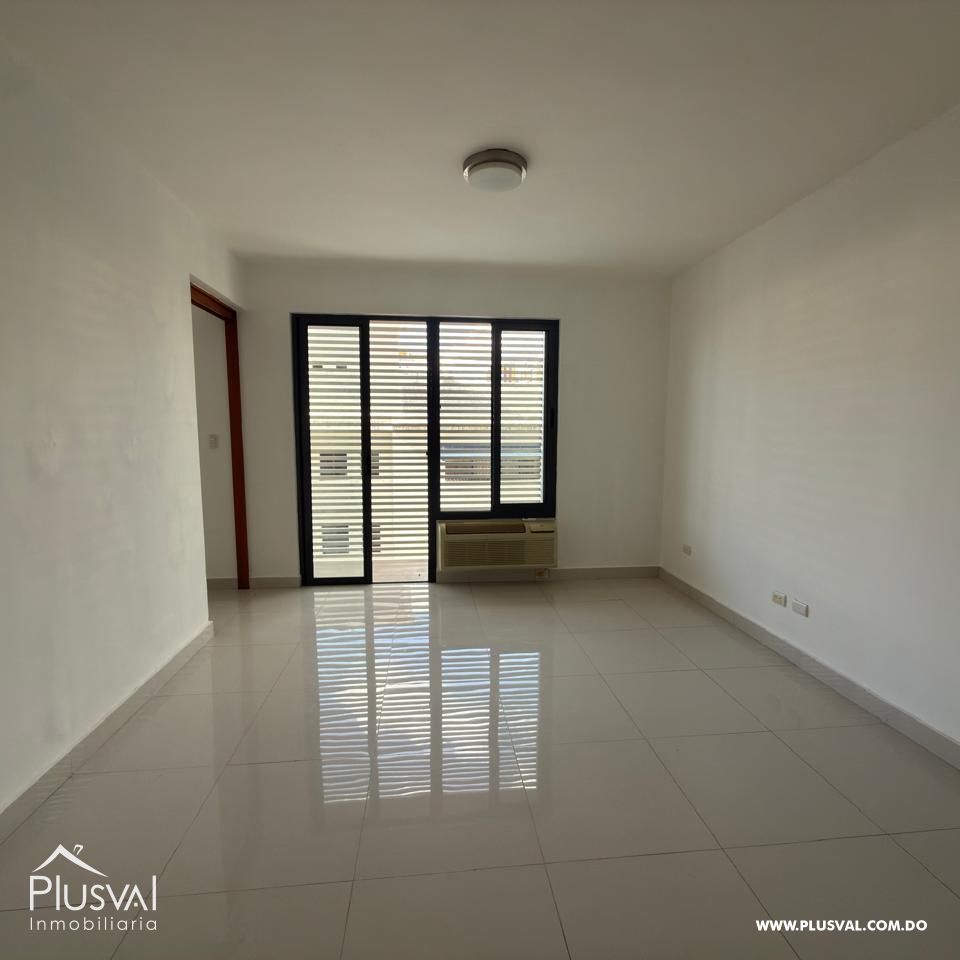 Alquiler en moderna torre en Evaristo Morales 481895