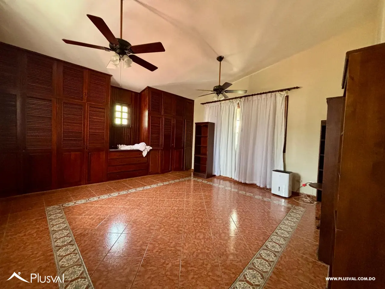 Amplia y clásica casa en alquiler en la mejor zona de Bella Vista 457958