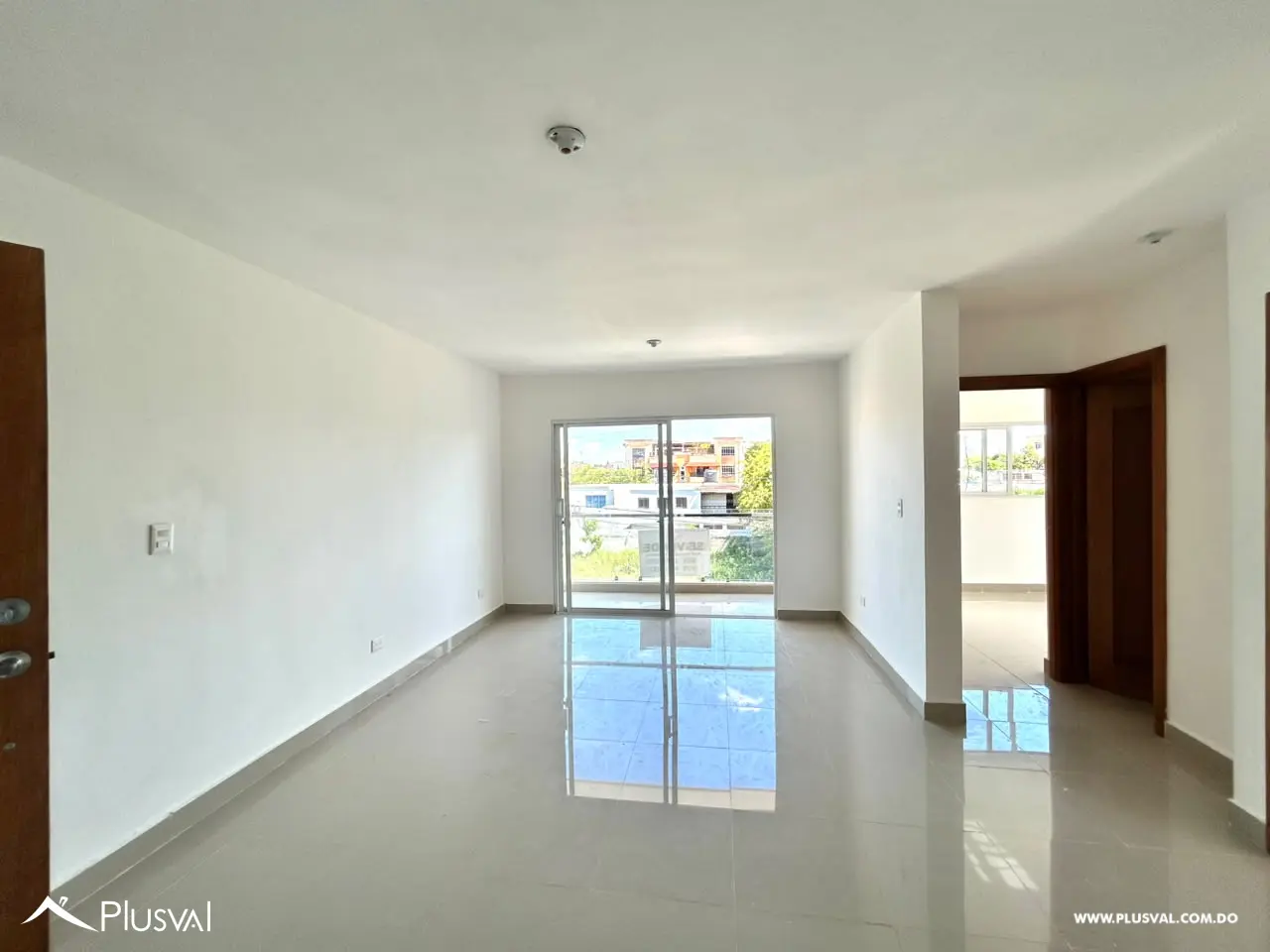 Se vende apartamento en La Vega Tercer nivel con terraza privada 531827