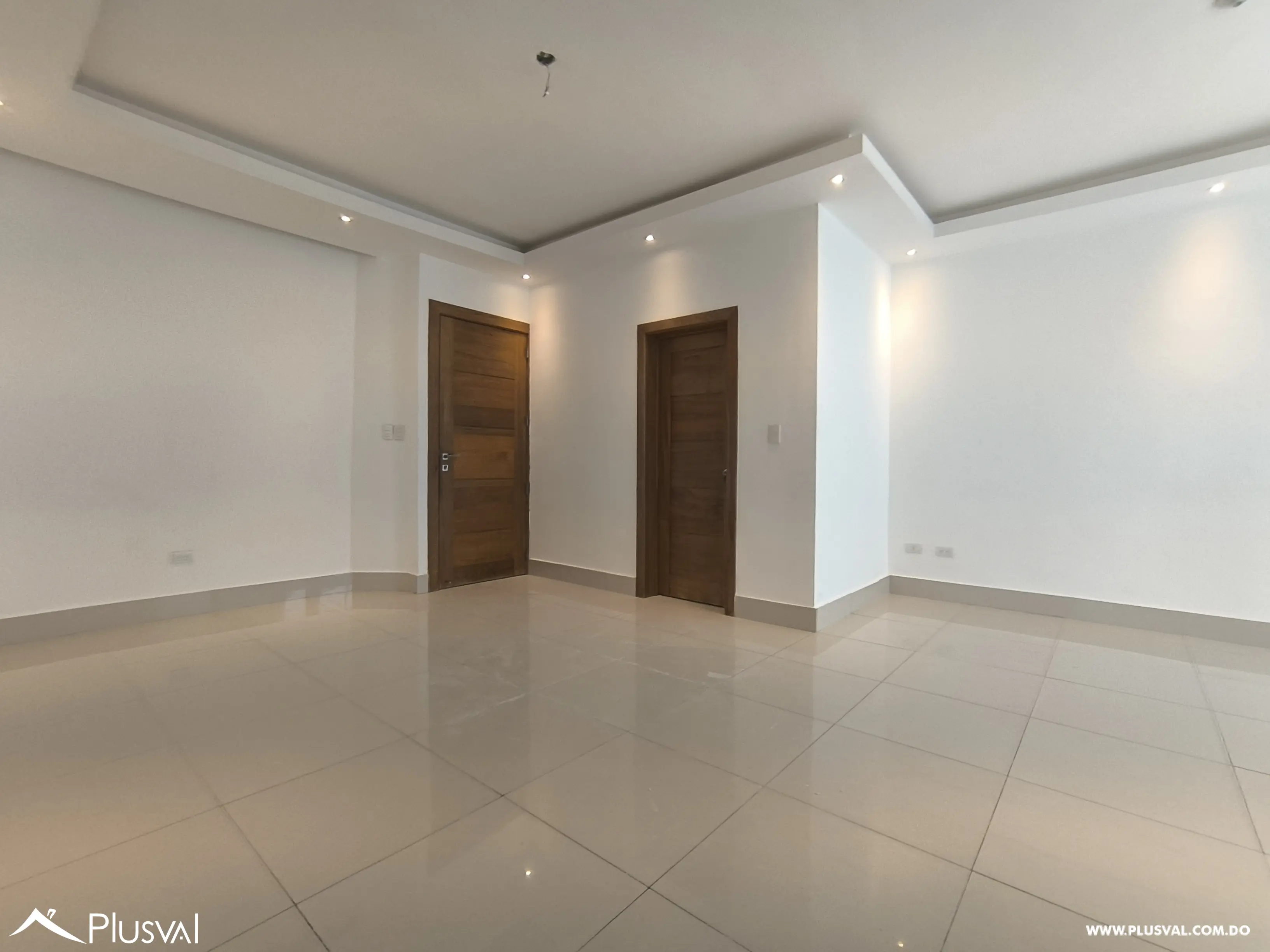 Apartamento en Alquiler, El Millón con Planta Full y Parqueos Paralelos 469217