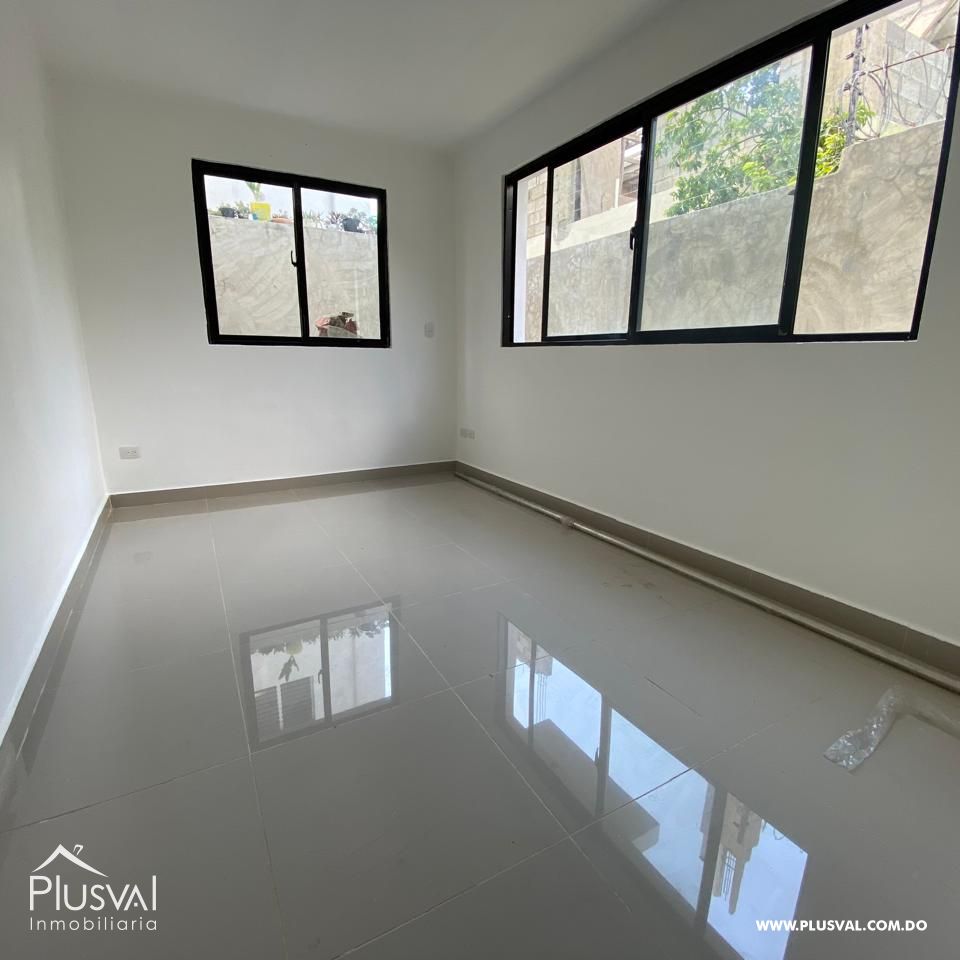 Apartamento con vista a la montaña, con acceso a diferentes rutas de transporte. 370902