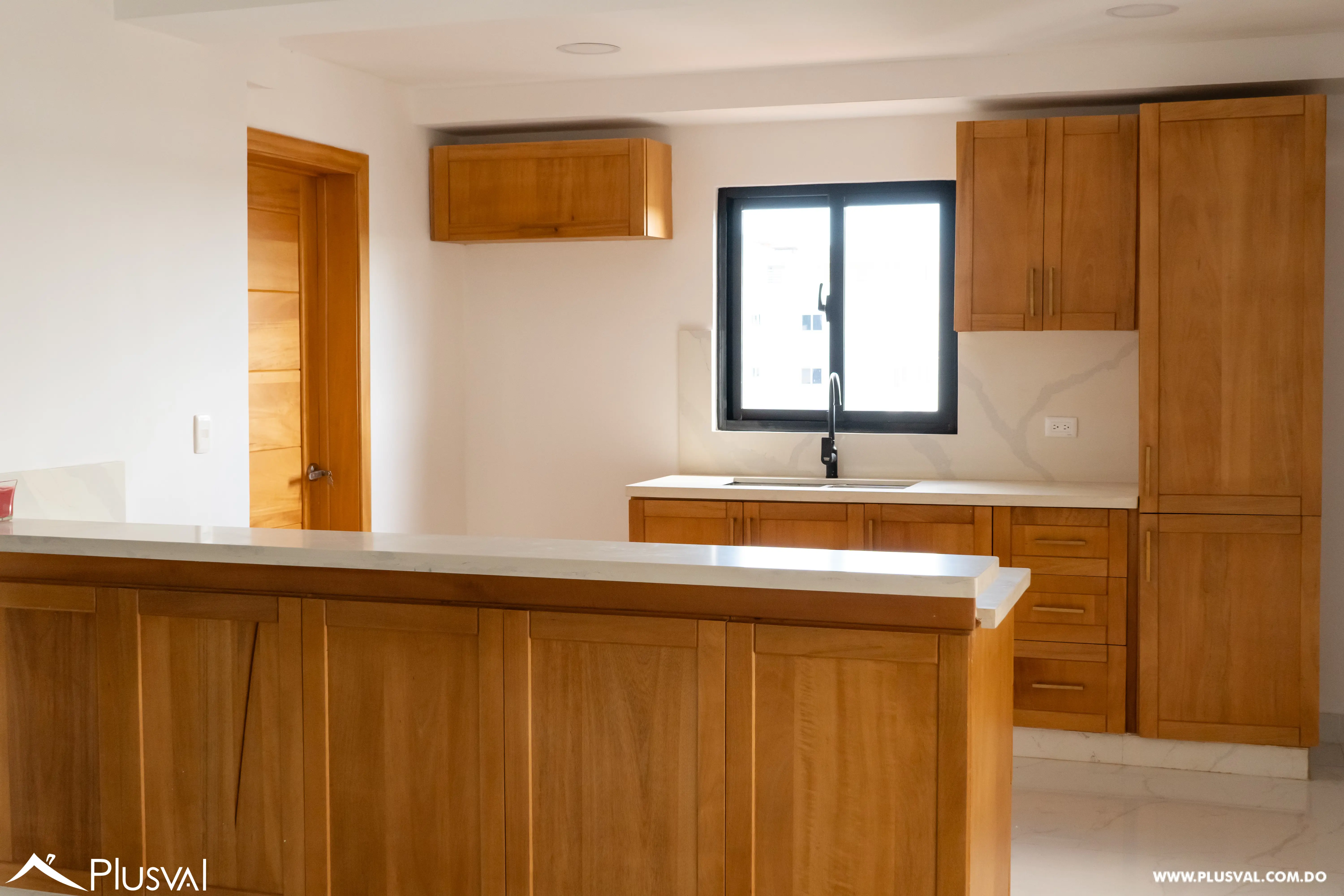 PENTHOUSE ALMA ROSA 496815