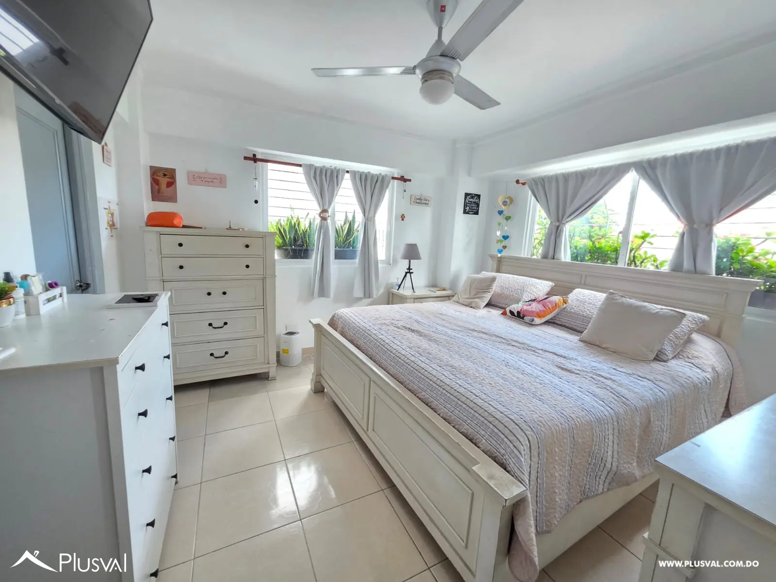 Avenida Independencia Costa Verde | 3 Habitaciones | 2.5 Baños | 2 Parqueos, 2do nivel 511471