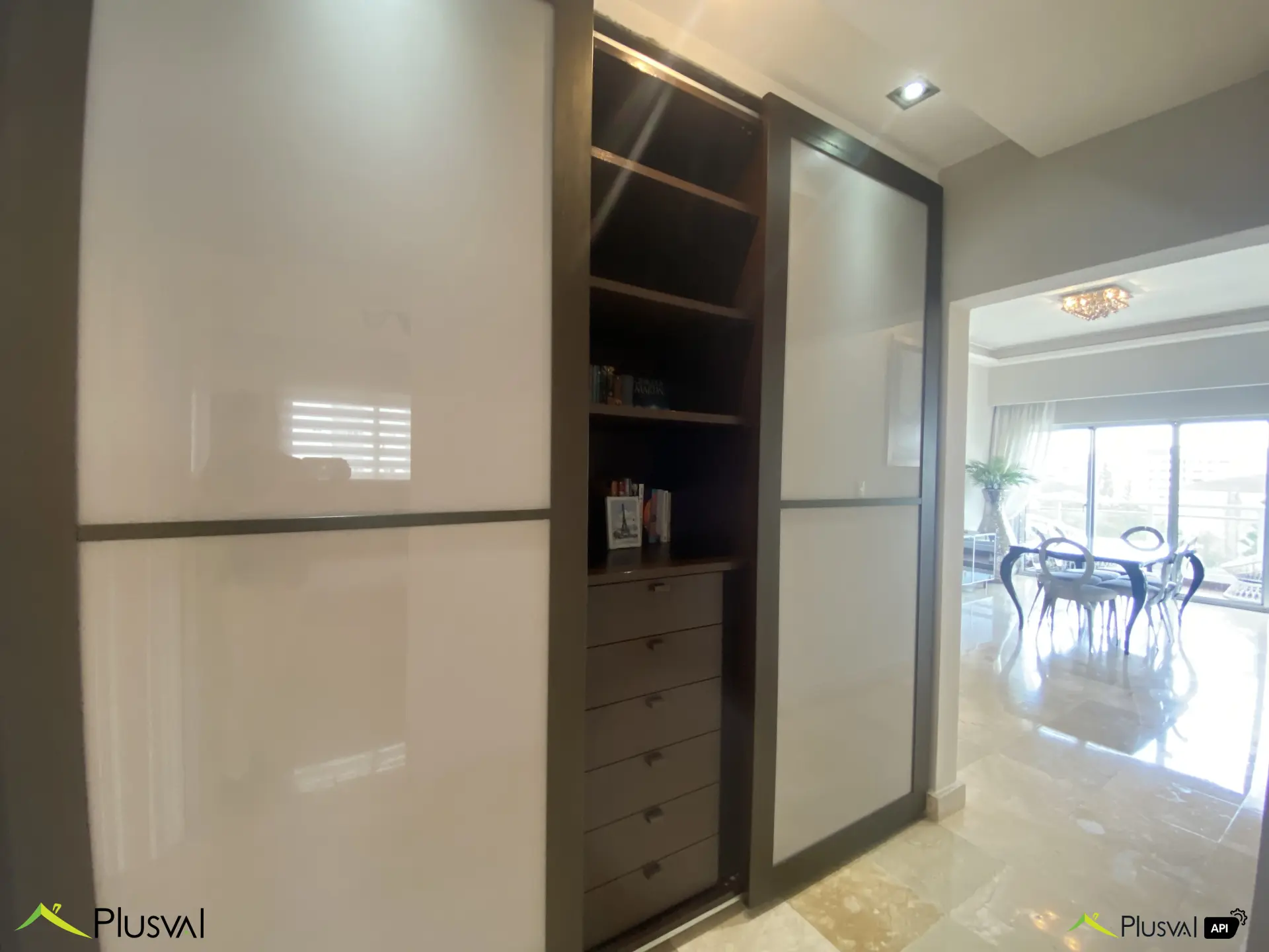 Apartamento en alquiler Totalmente Amueblado en Evaristo Morales 445334