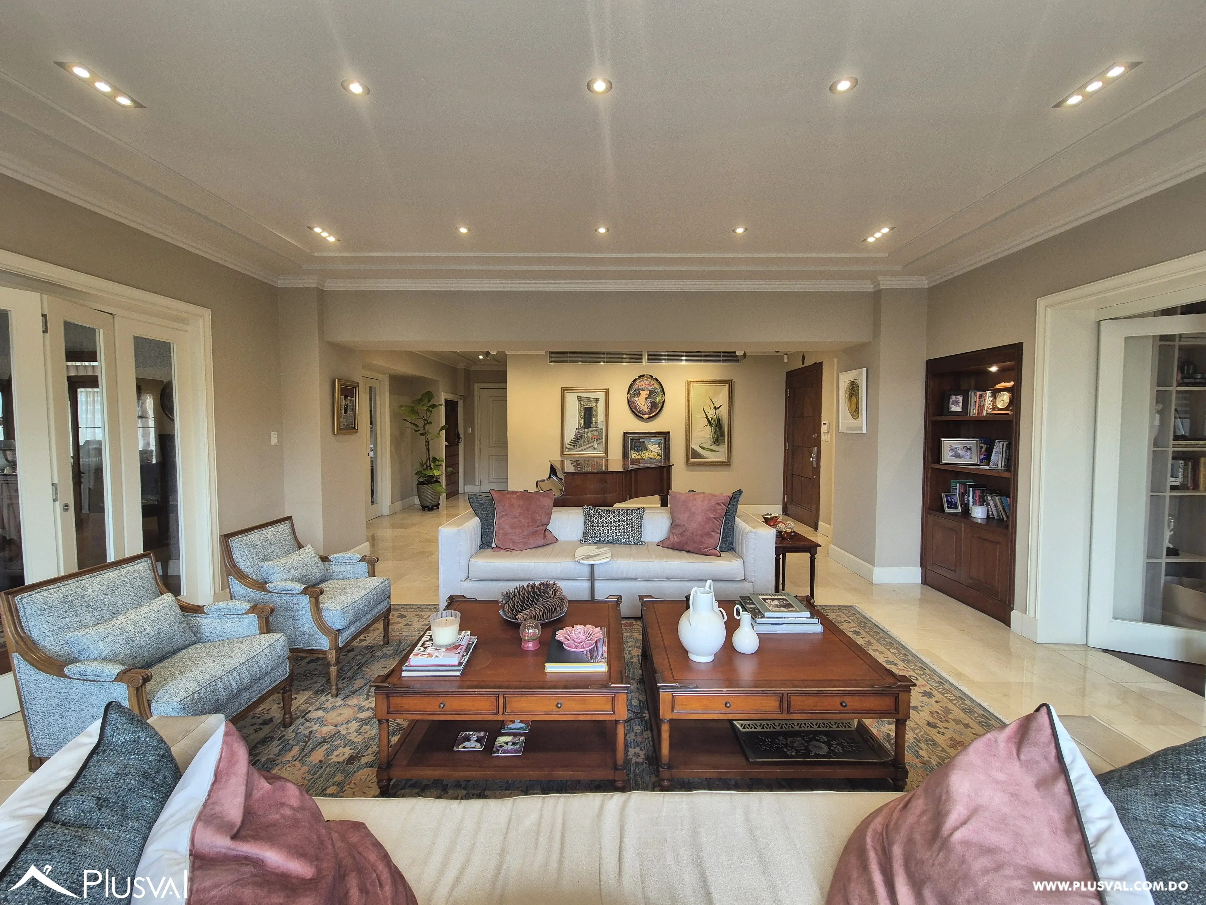 Apartamento uno por piso en venta en Serralles en piso alto 456278
