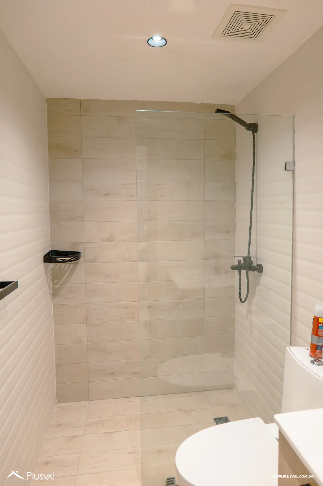 Se vende Apartamento Amueblado en Evaristo Morales. 501773