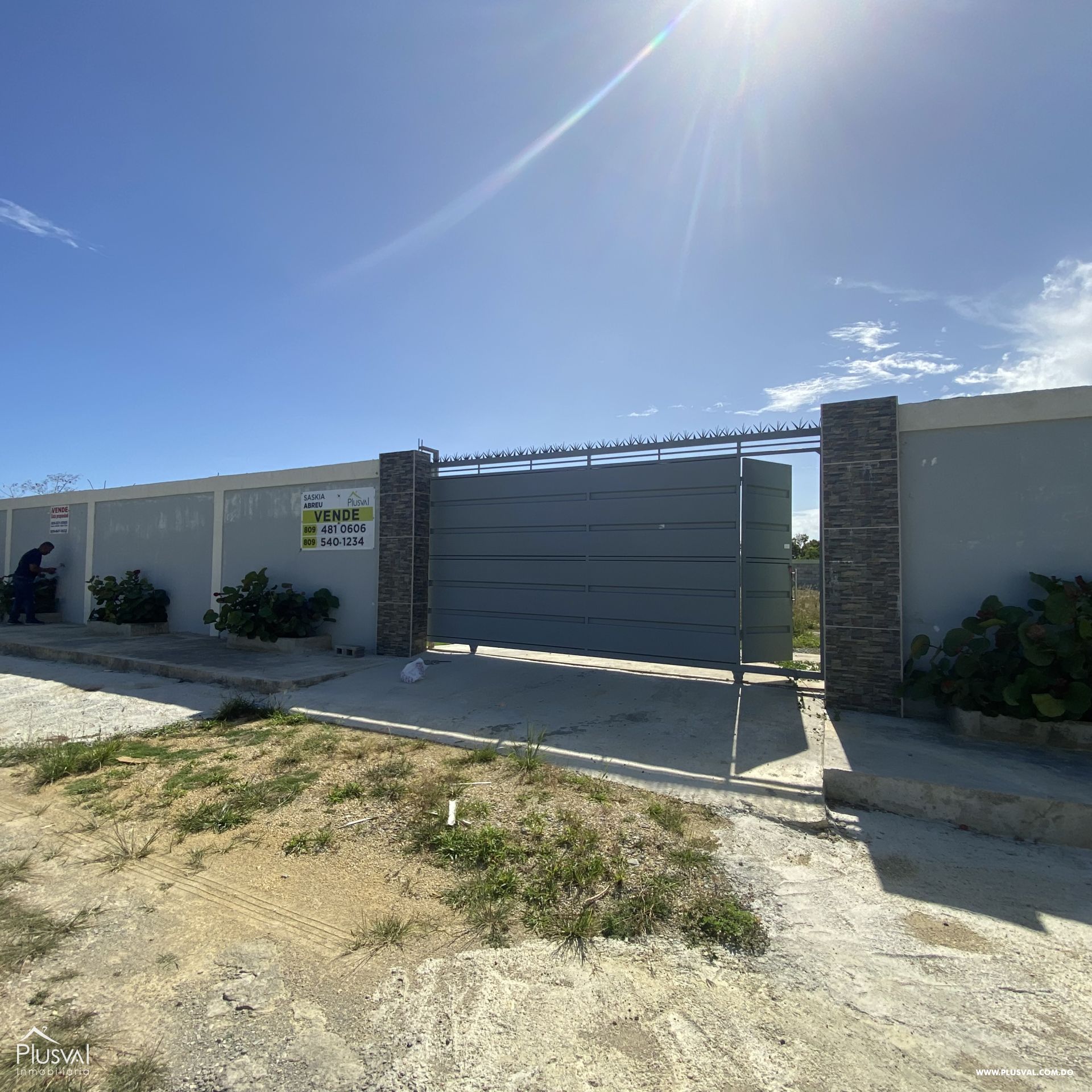 Vendo Excelente Solar en el KM 17 de Las Américas 427683