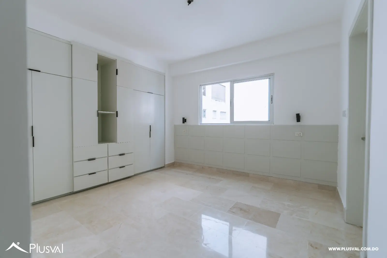 Apartamento en Venta de 1 hab + estudio en Naco 533087