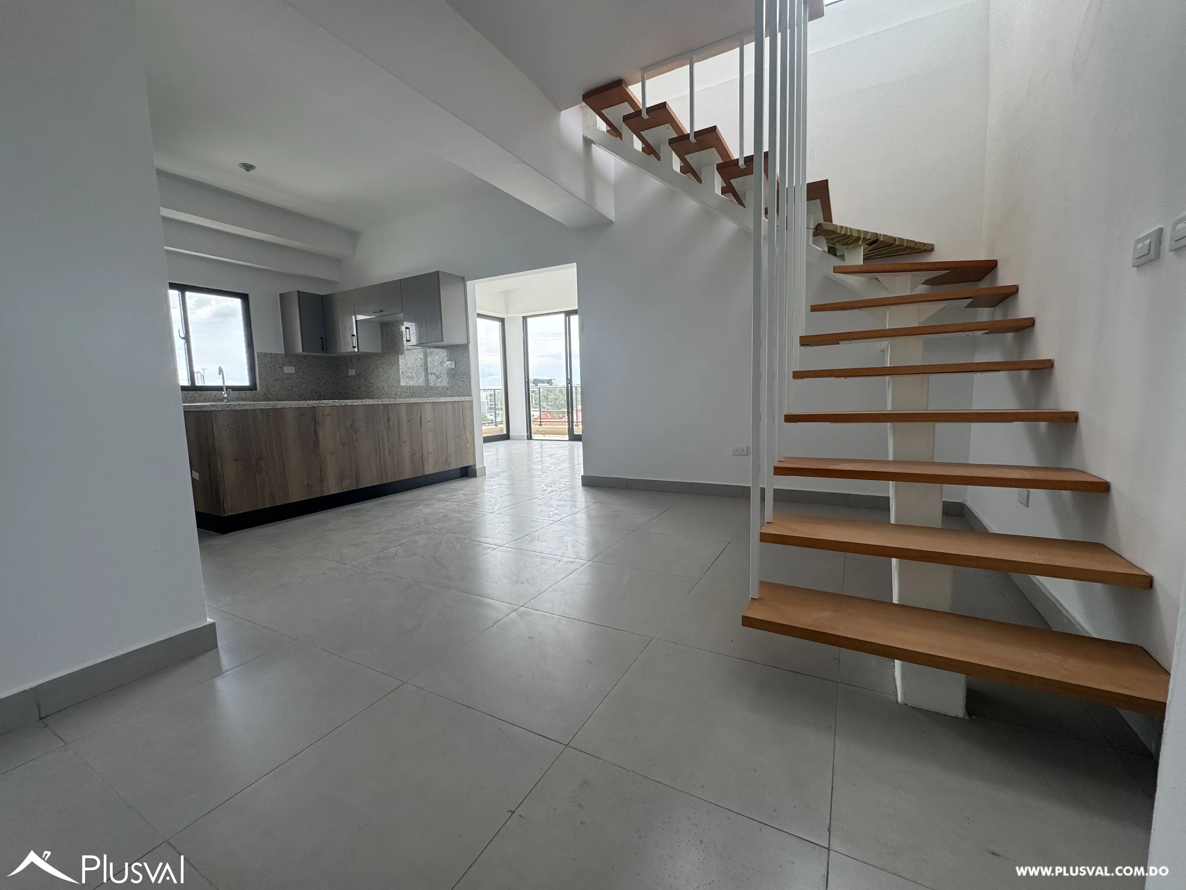 Amplio apartamento en venta en los prados 464717