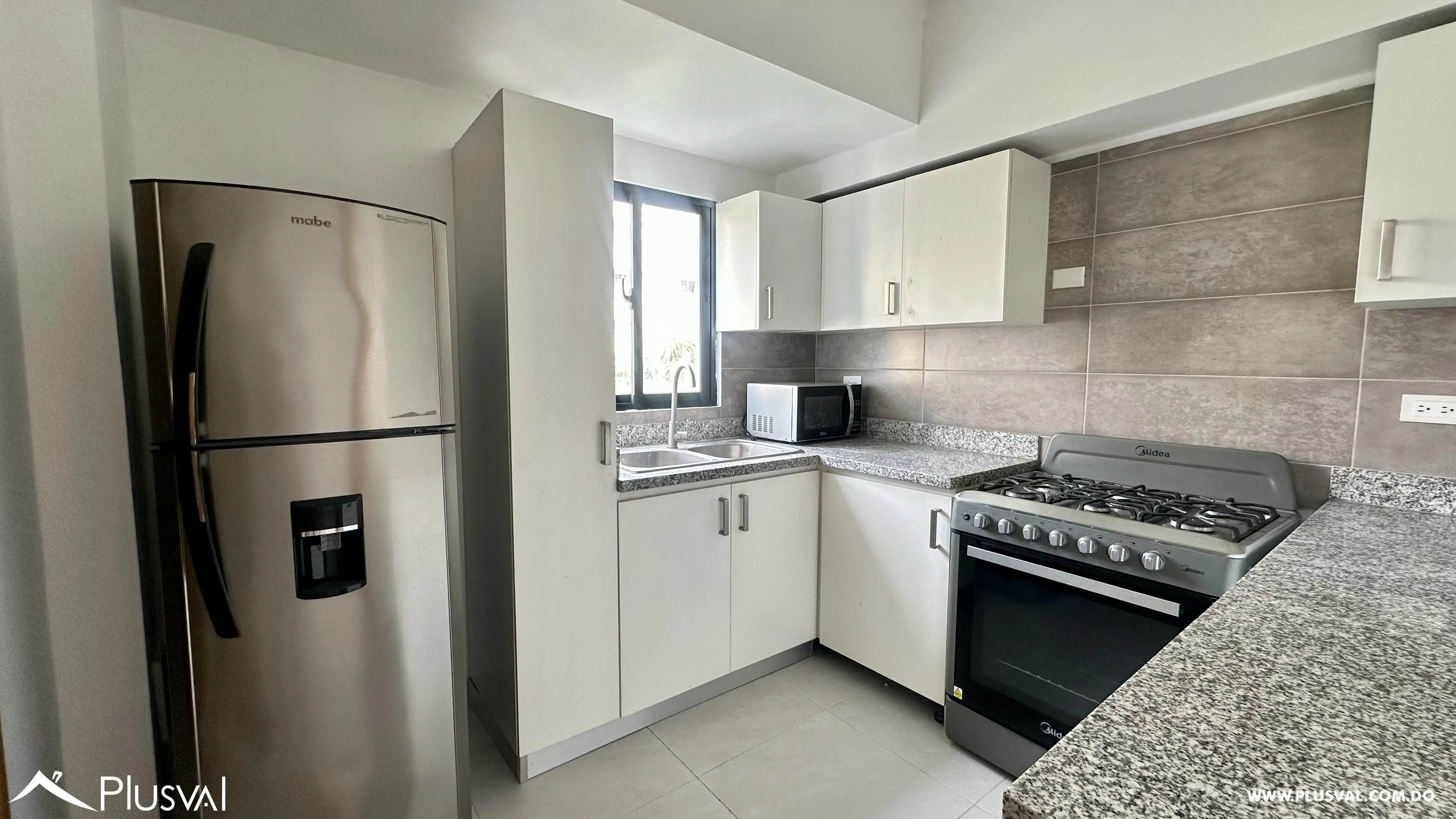 Apartamento con linea blanca en alquiler en Bella Vista 534268