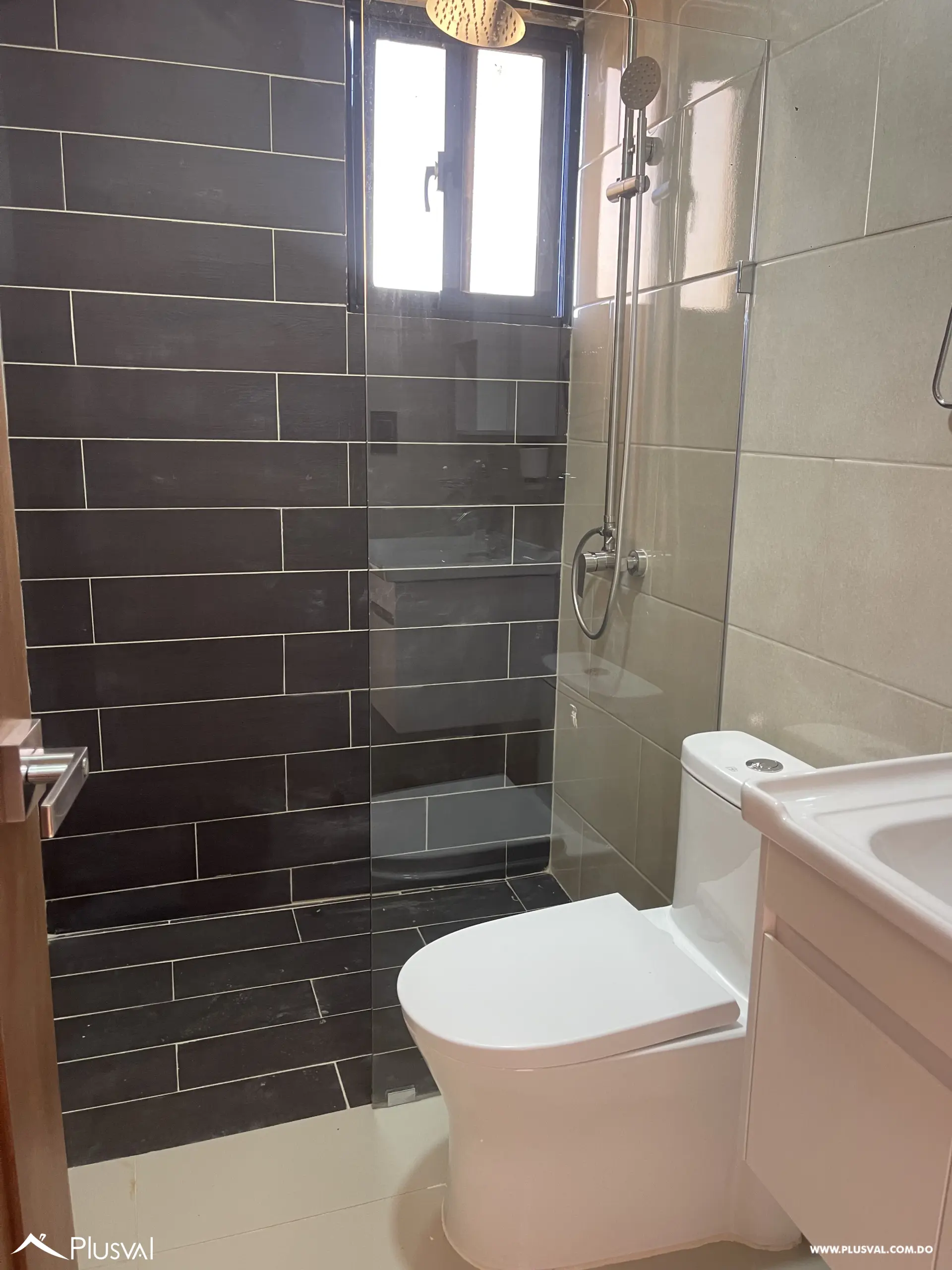 Intimo proyecto de apartamentos, en fase de terminación 533206
