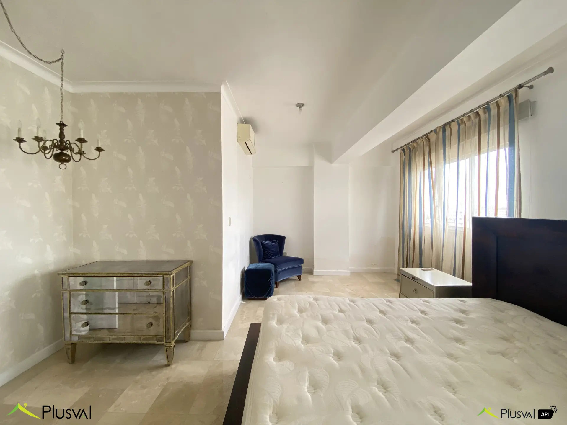 Vendo Excelente Apartamento en Evaristo Morales 453000