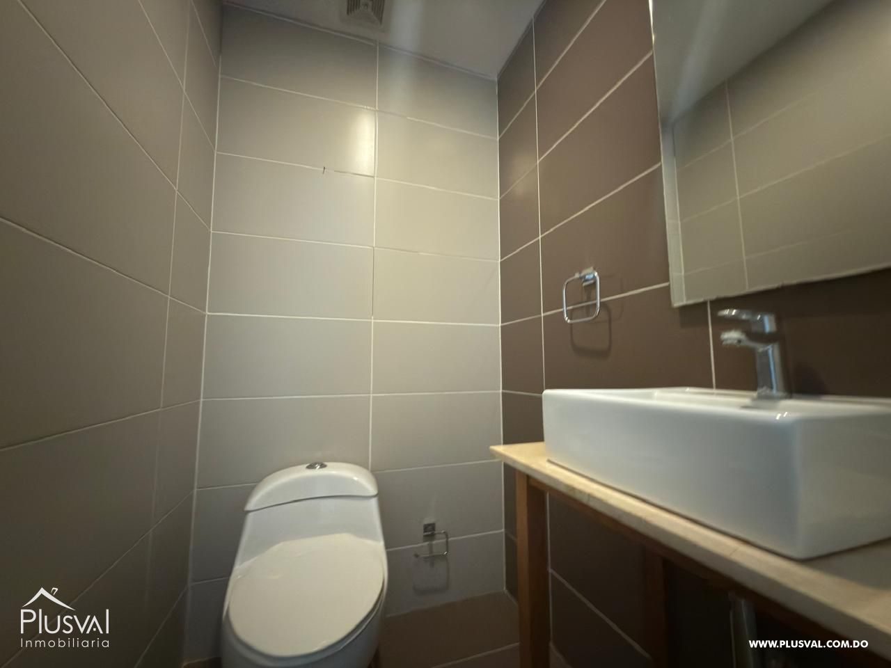 Alquiler en moderna torre en Evaristo Morales 481898