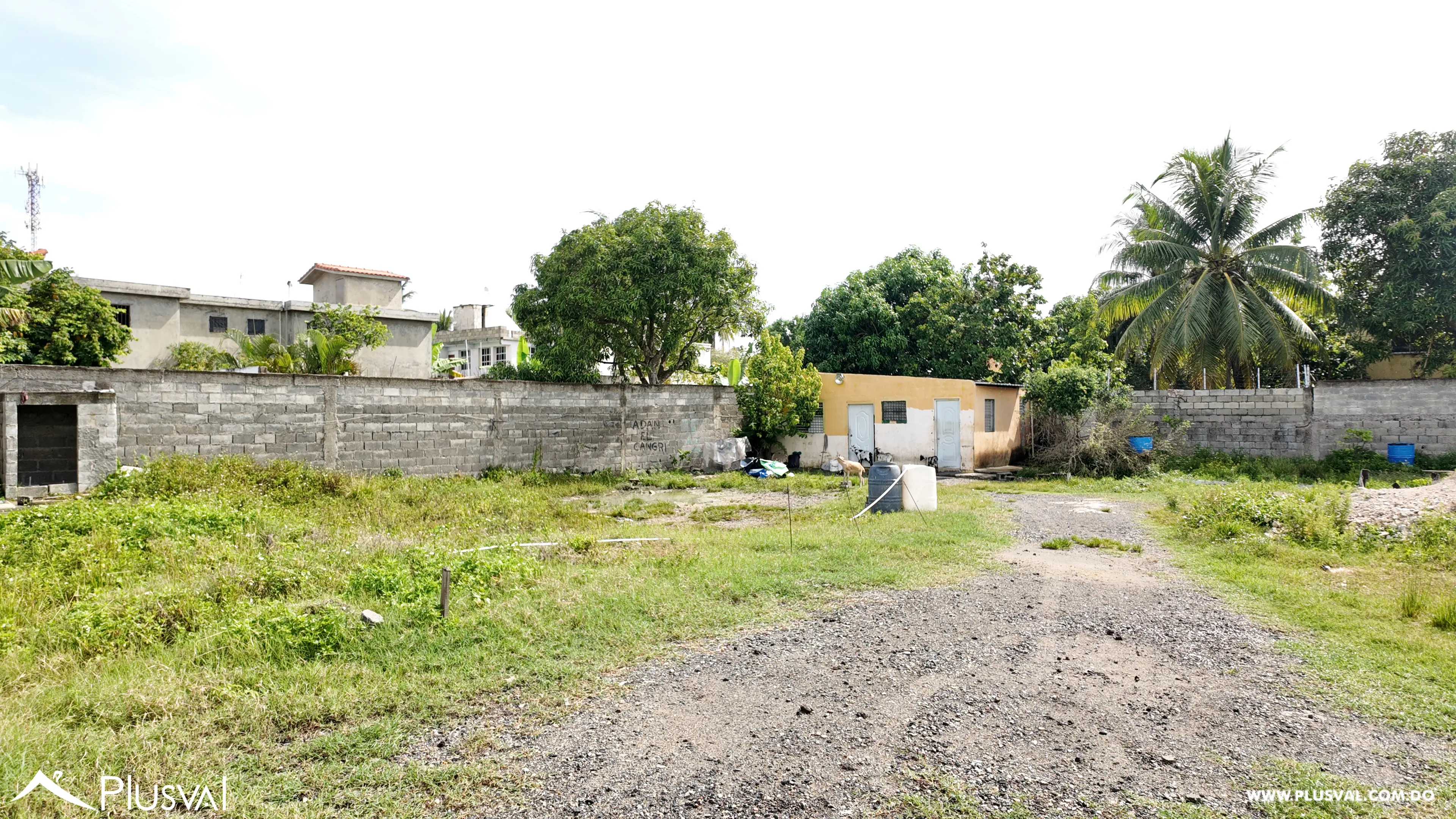 Solar para inversión en venta, ubicado en Santo Domingo Este. 523515