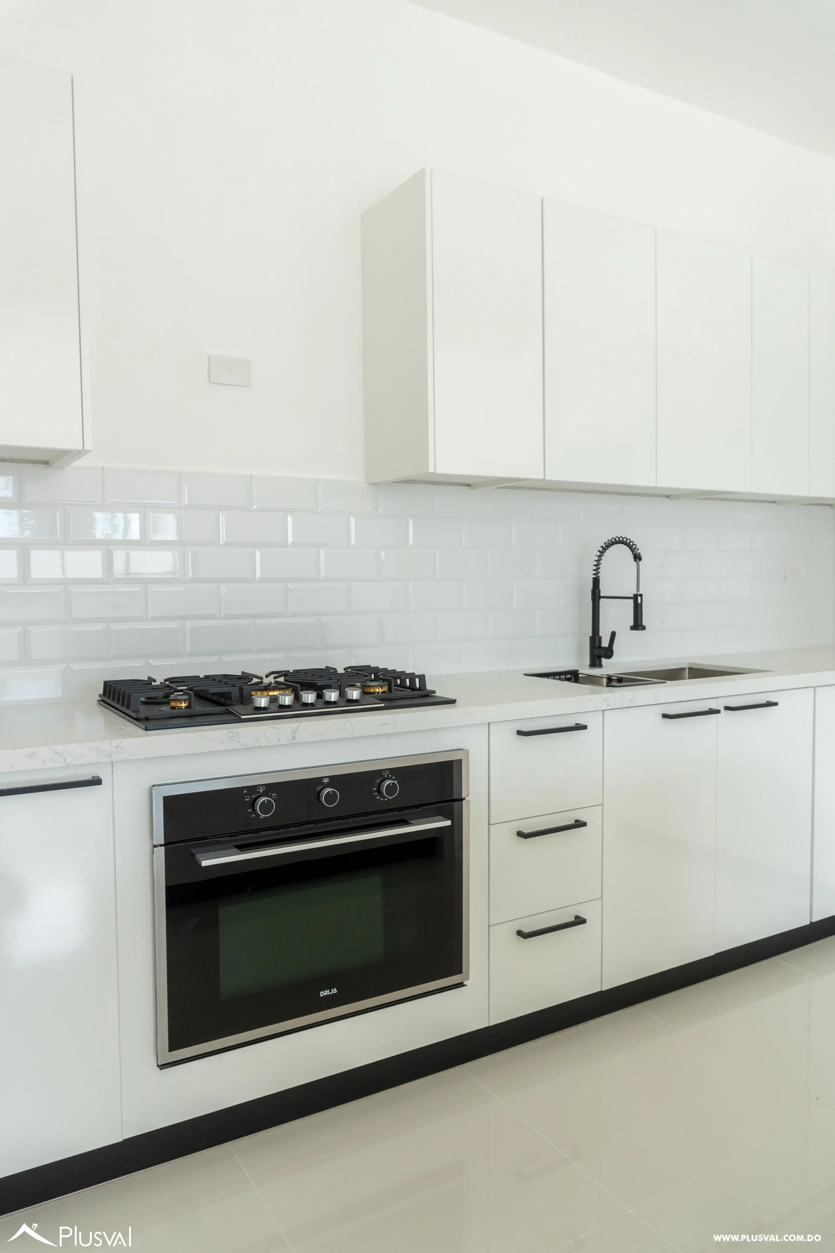 VILLA DE 3 HABITACIONES CON PATIO Y PISCINA EN EL DOWNTOWN PUNTA CANA. ACACIA 498583