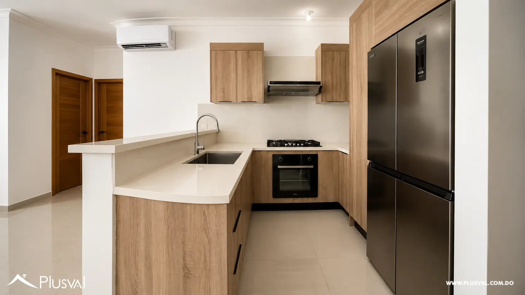 Amplio apartamento en alquiler en Renacimiento 517661