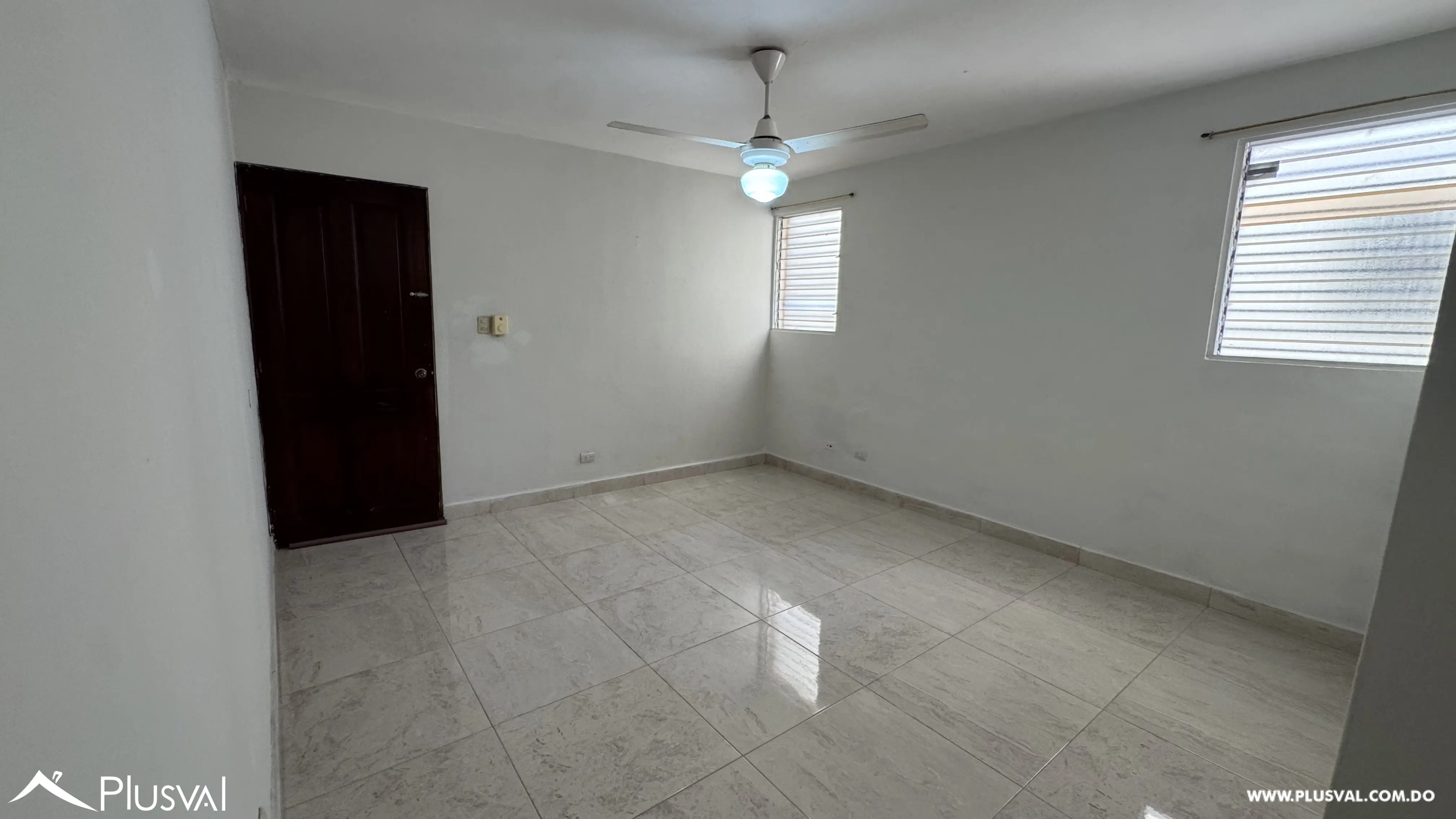 Amplio apartamento en renta zona céntrica de Santiago 534099