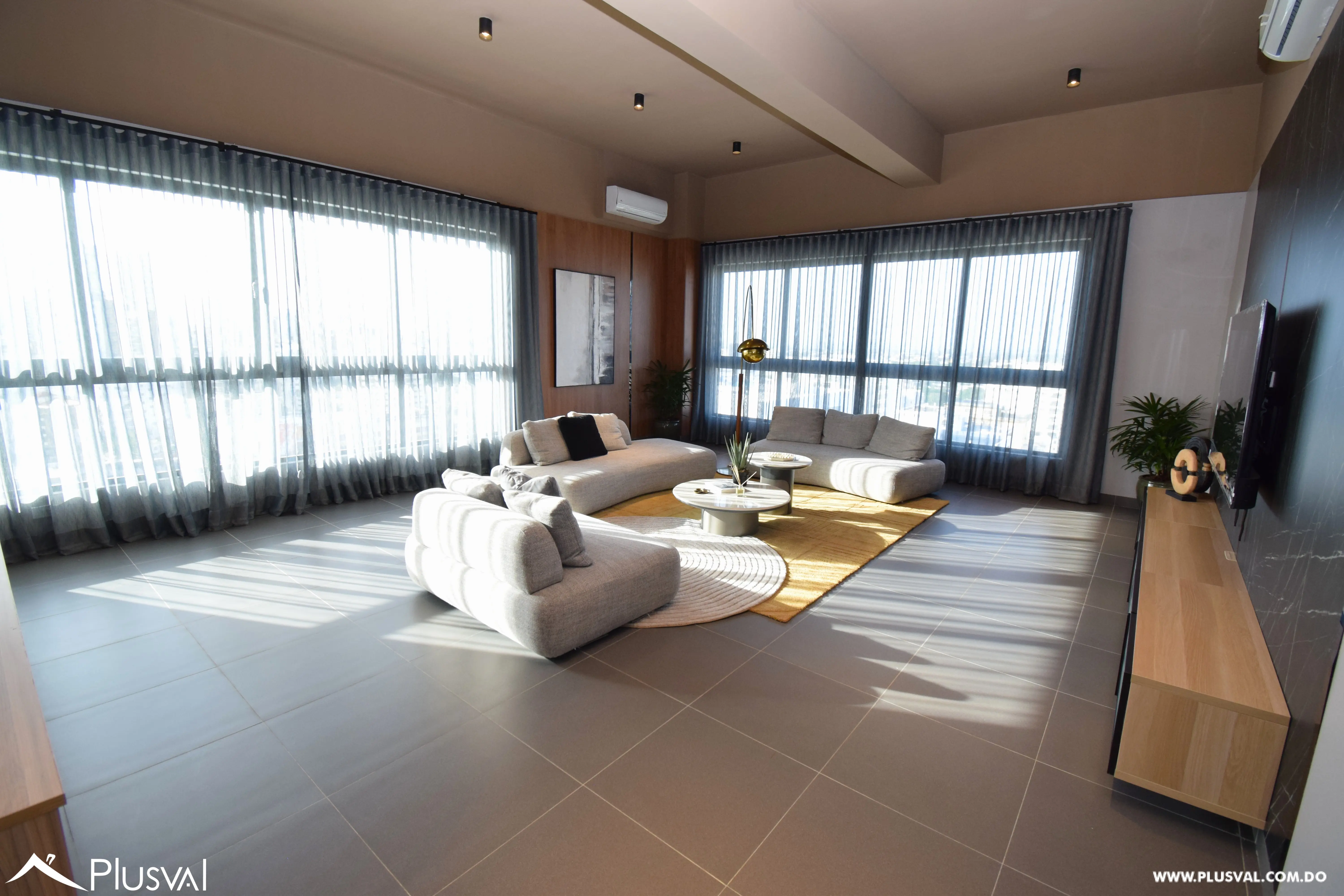 Apartamento  en alquiler vacio con muy buena distribución. 470575