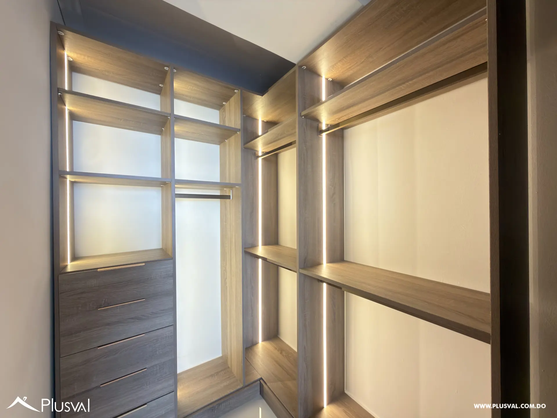 Apartamento de 1 Habitación en renta en Serralles, totalmente nuevo y remodelado 518445
