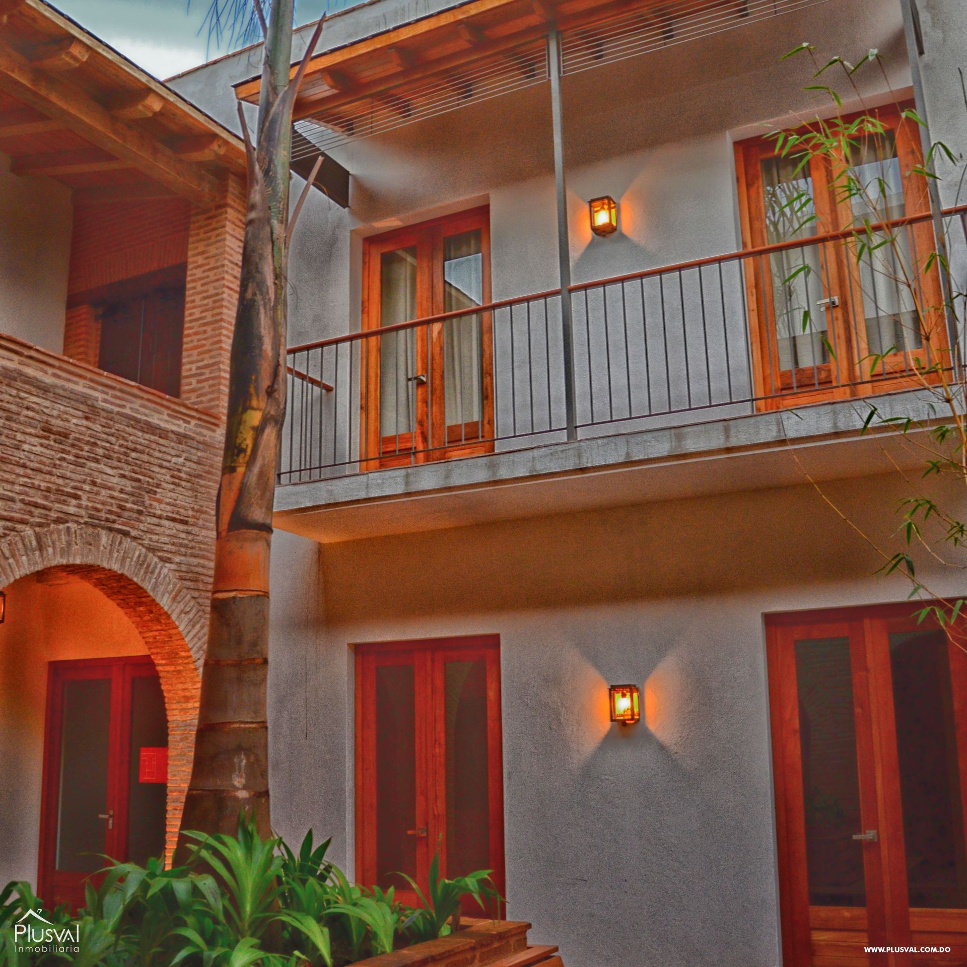 Historico y Lujoso Complejo de Apartamentos en la Zona Colonial 438907