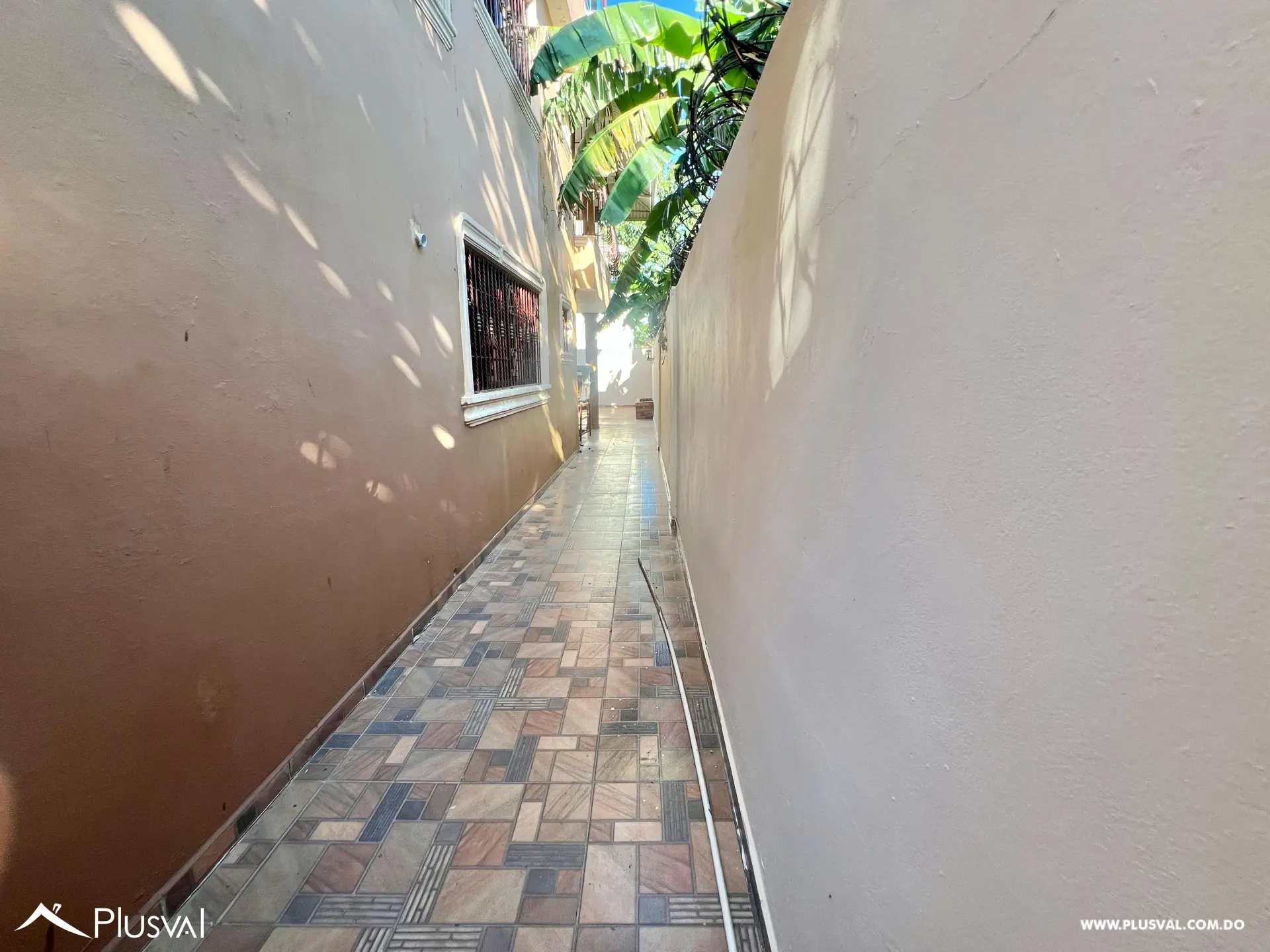 Casa en Brisa Oriental de 3 niveles. 478376
