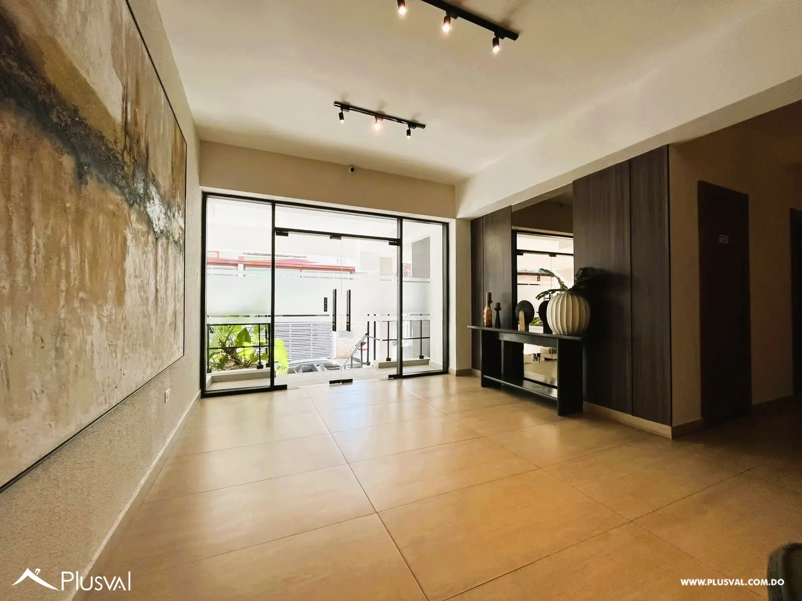 Apartamento de 2 habitaciones con línea blanca en alquiler 526085
