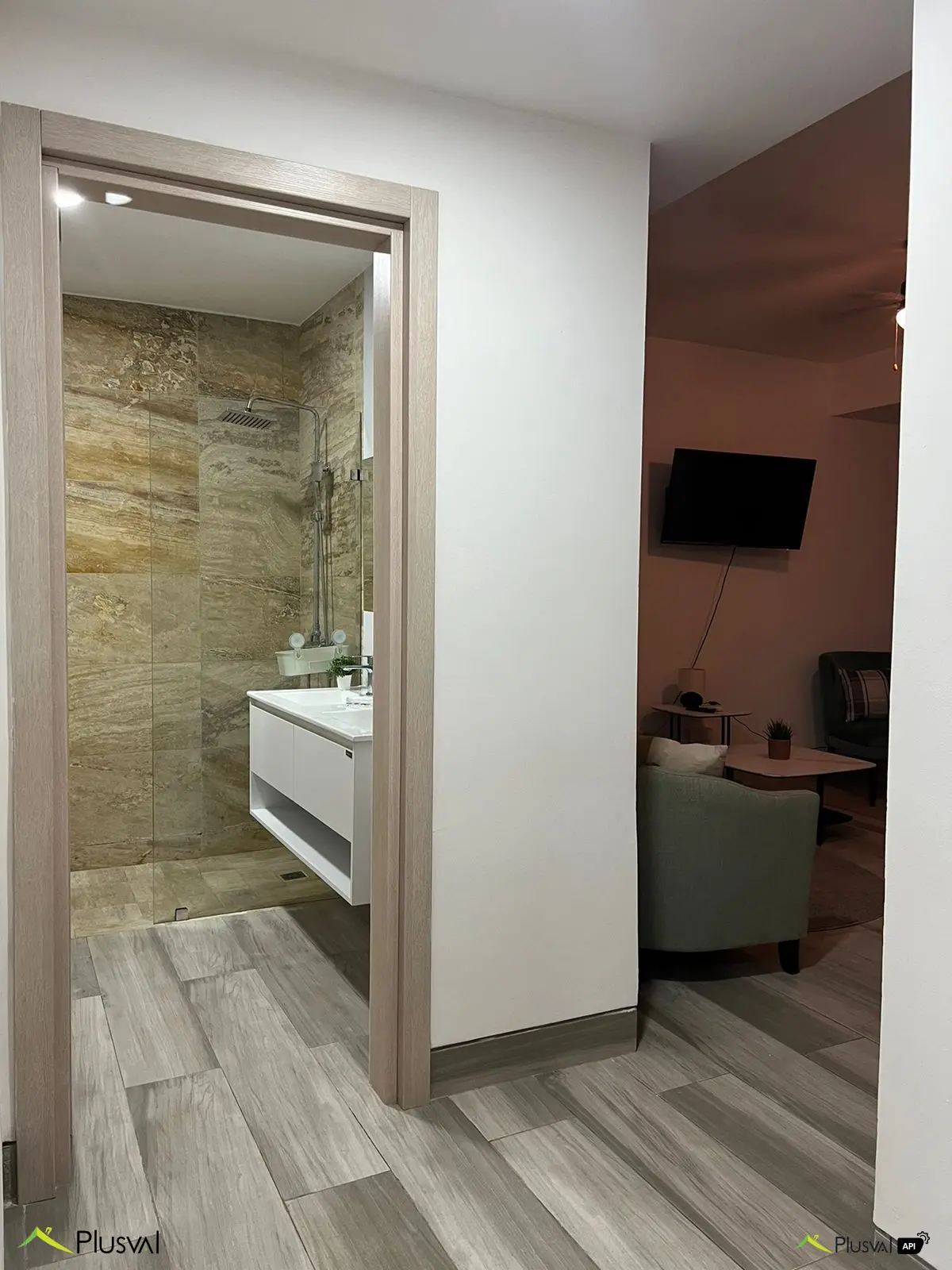Se alquila hermoso apartamento completamente amueblado en la exclusiva y segura residencia Green One, ubicada en Punta Cana Village. 450561