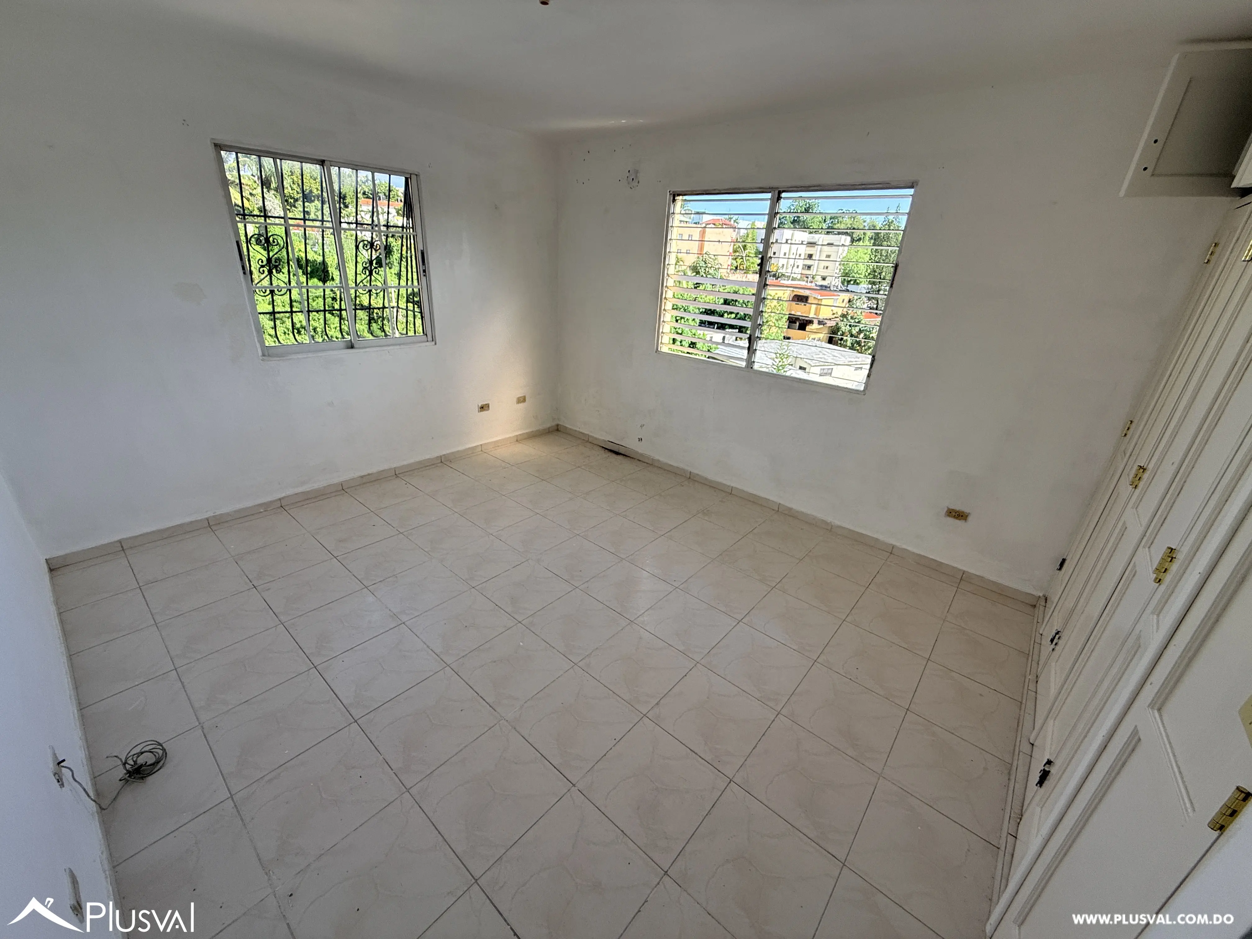 Apartamento AMPLIO de 3 Habitaciones en Ave. República de Colombia, Arroyo Hondo 536623