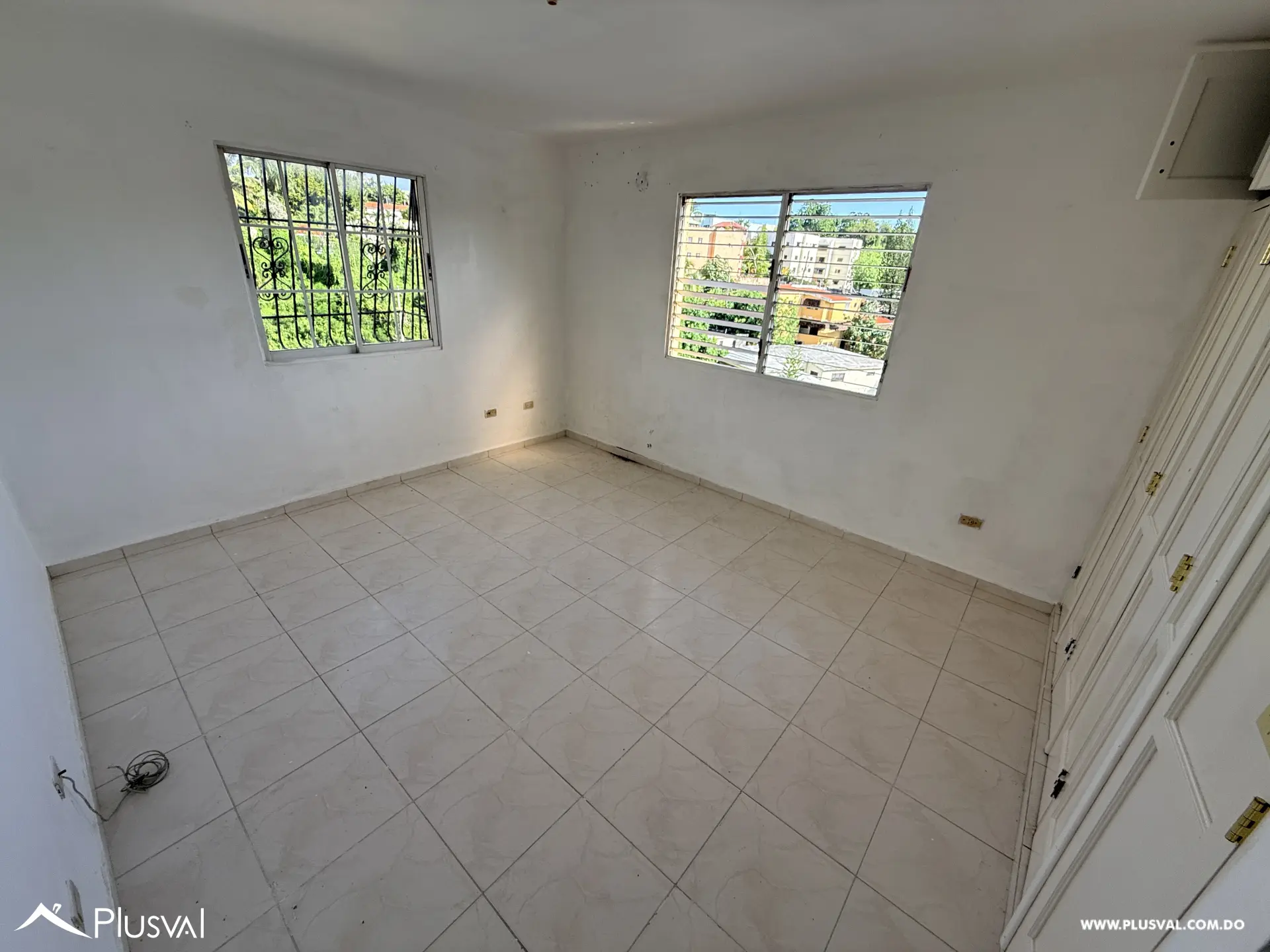 Apartamento AMPLIO de 3 Habitaciones en Ave. República de Colombia, Arroyo Hondo 536623