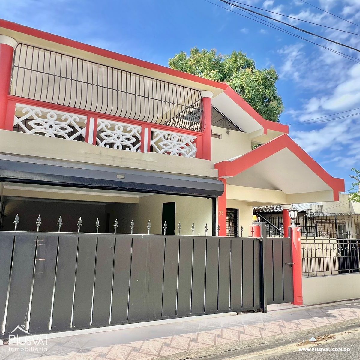 Casa de 2 niveles en Venta en lugar Céntrico 345226
