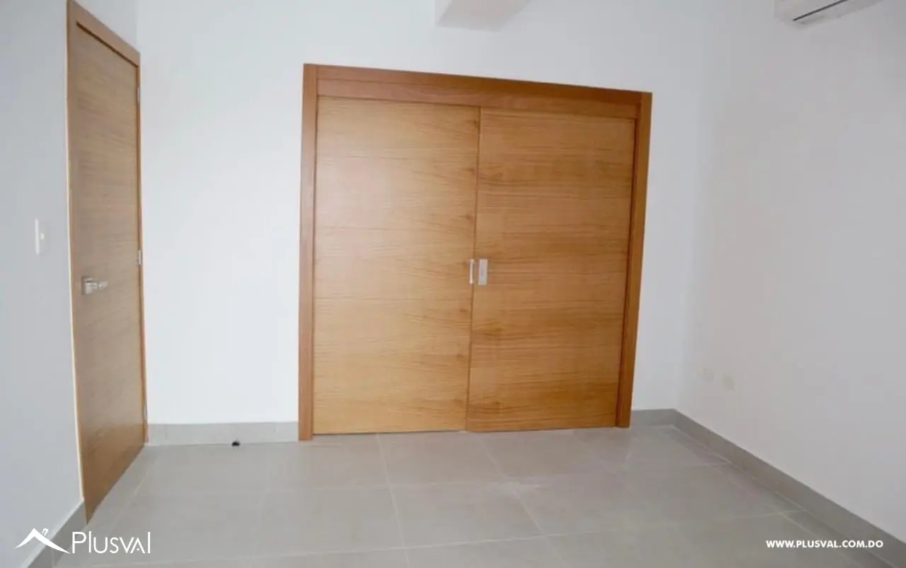 Apartamento en Naco con terraza privada en torre moderna y elegante 521448