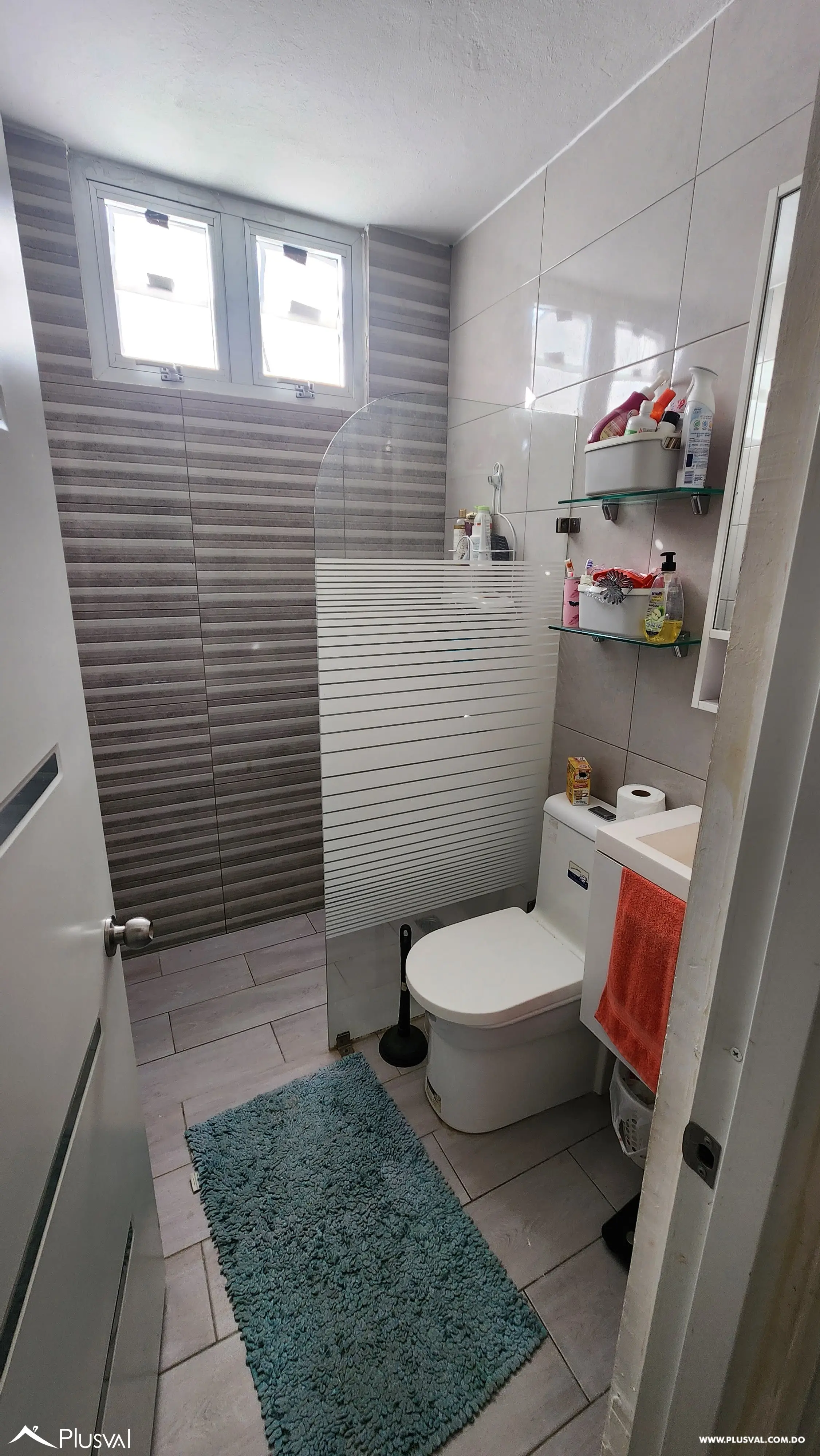 Se vende casa ideal para comercio y/o vivir. 473566