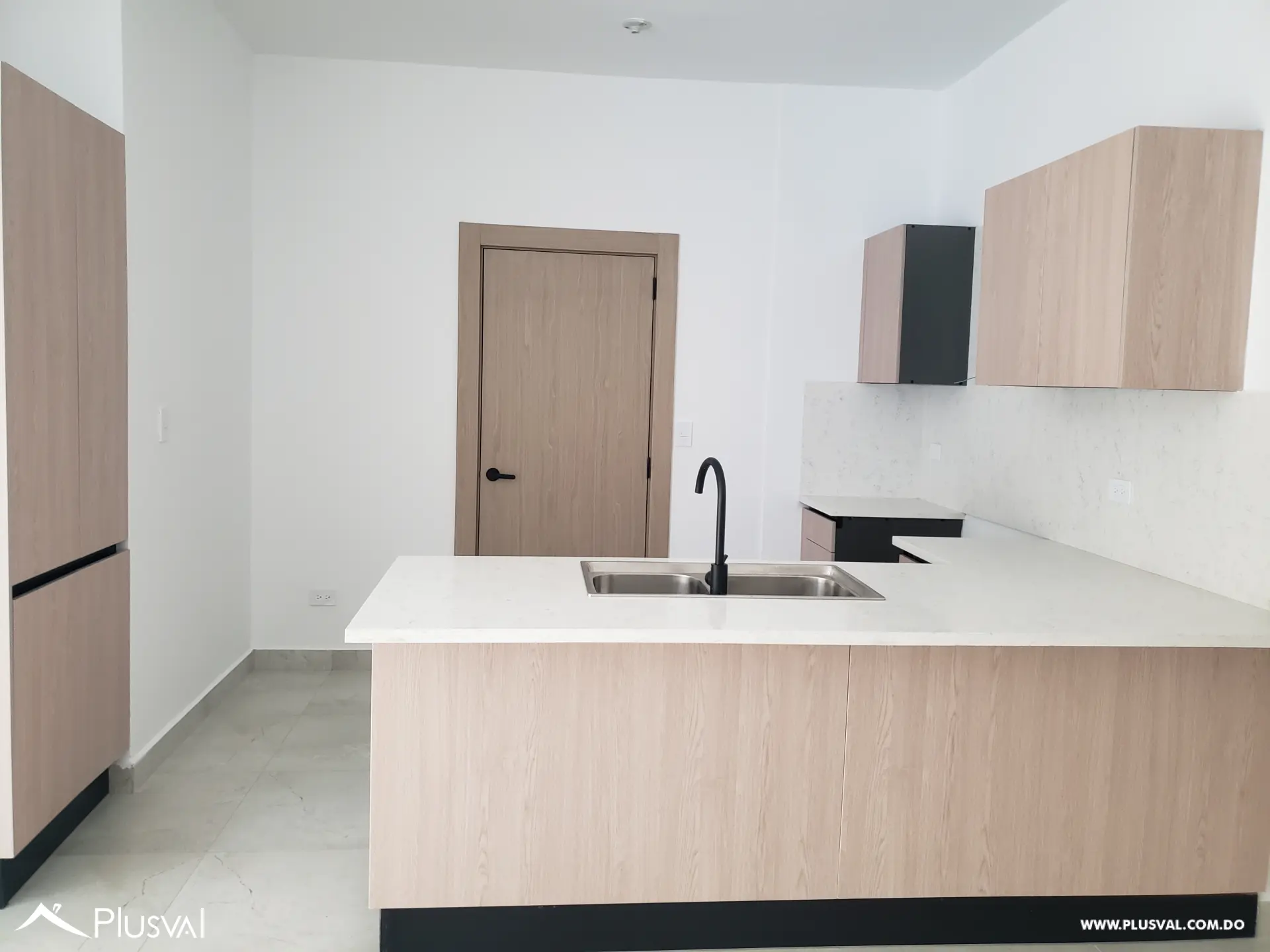 Apartamento nuevo a estrenar en Evaristo Morales. 526362