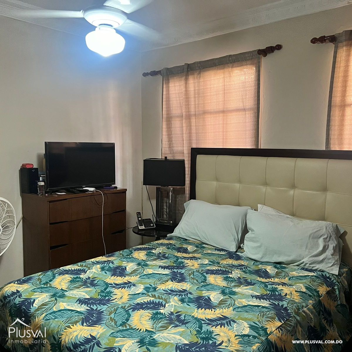 Casa en venta en Santo Domingo Este, mas una segunda casa con jacuzzi en el segundo piso. 381765
