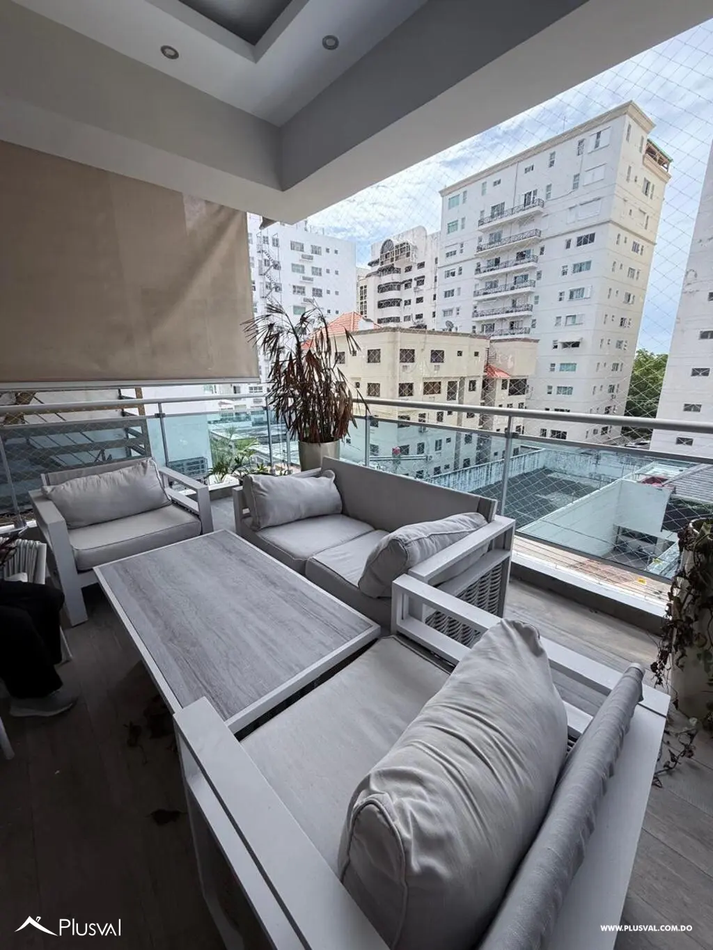 Apartamento en venta en Los Cacicazgos de 3 habitaciones con terraza y 5 parqueos 453985