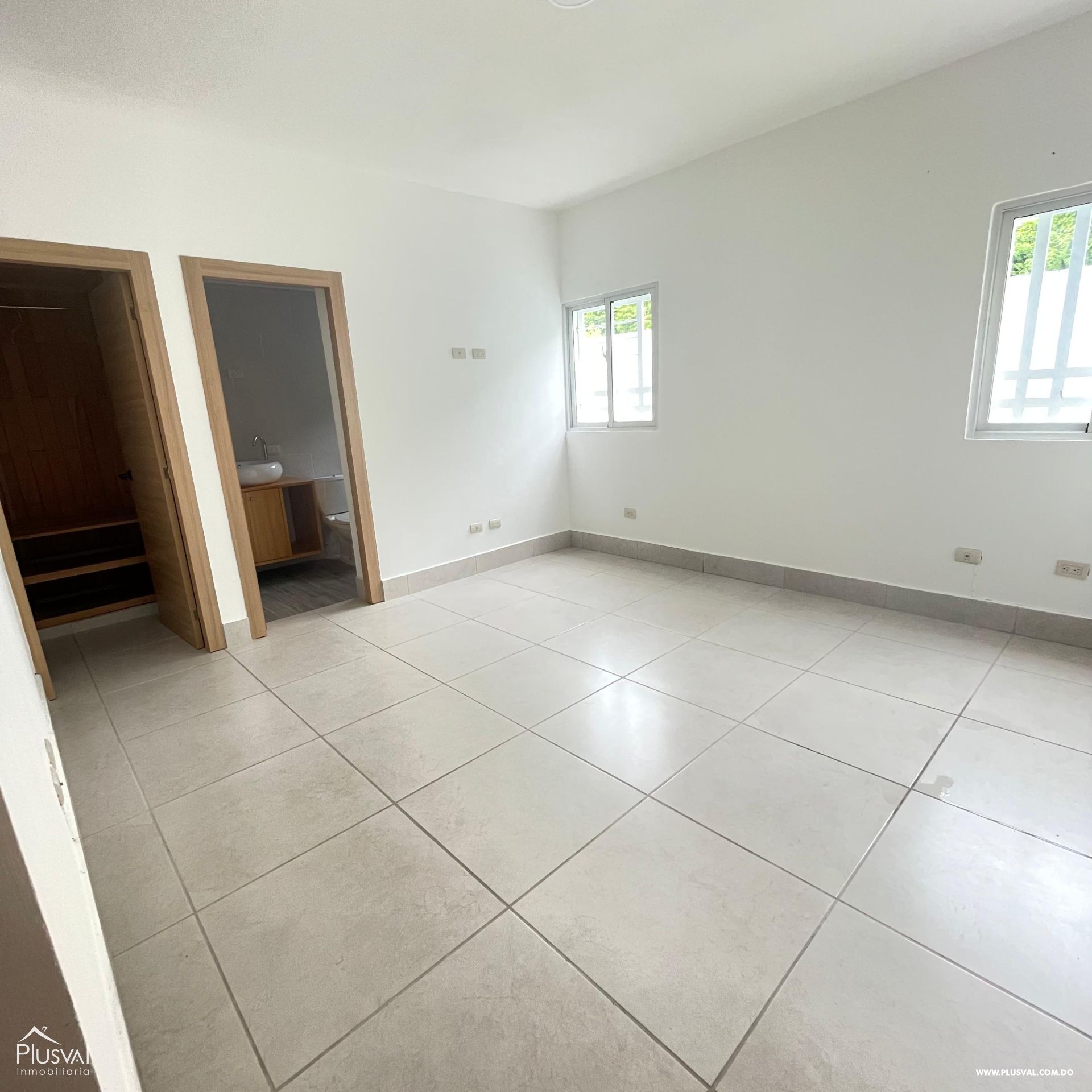 Apartamento Primer Nivel en Venta en La Vega 353299