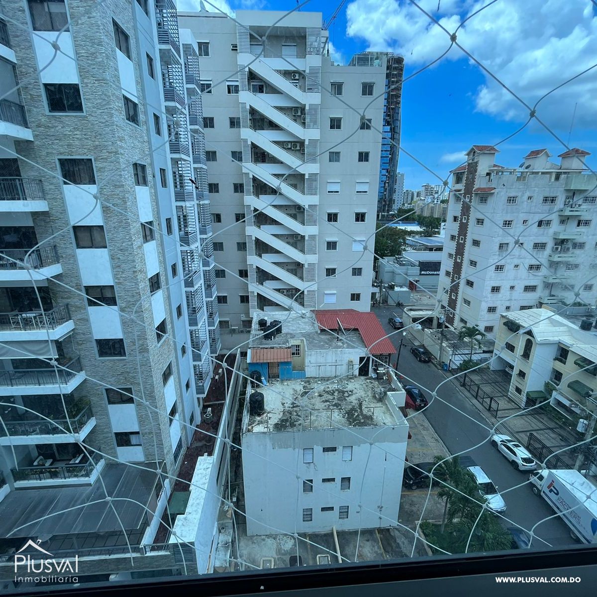 Moderno apartamento en alquiler en Piantini 354719
