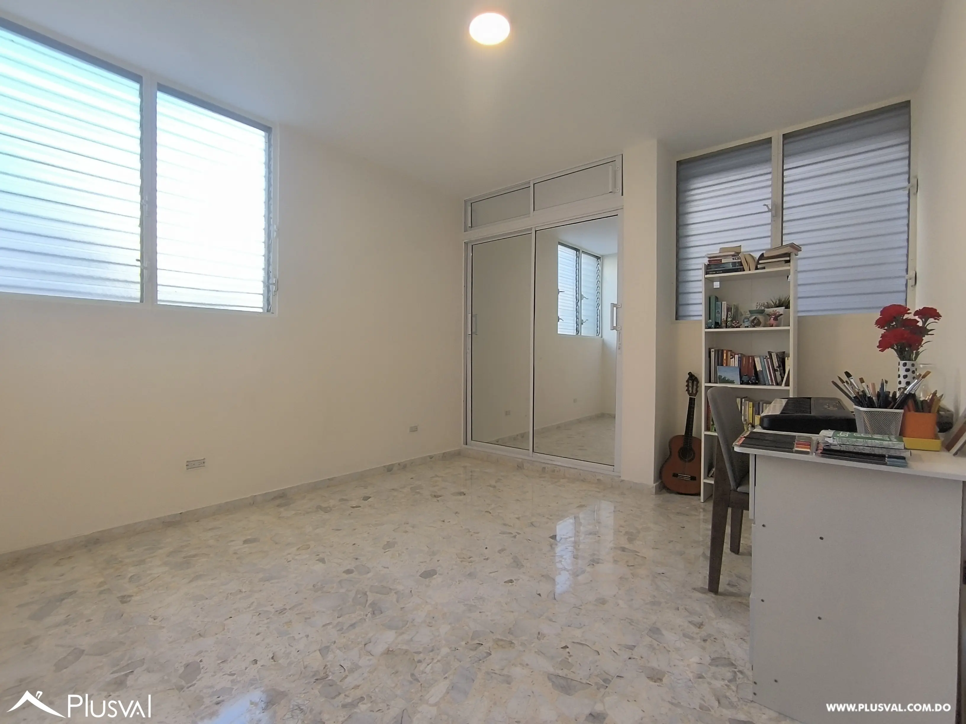 Apartamento en venta de 3 habitaciones con balcón en Naco 480752